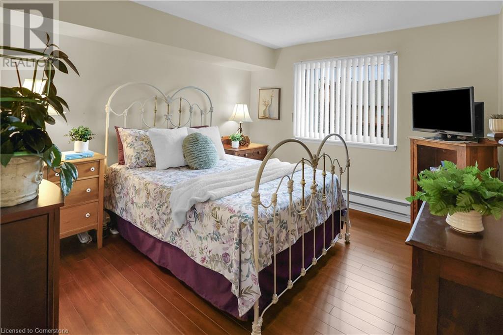 Photo 15 of 1478 Pilgrims Way Unit 1732, Oakville ON