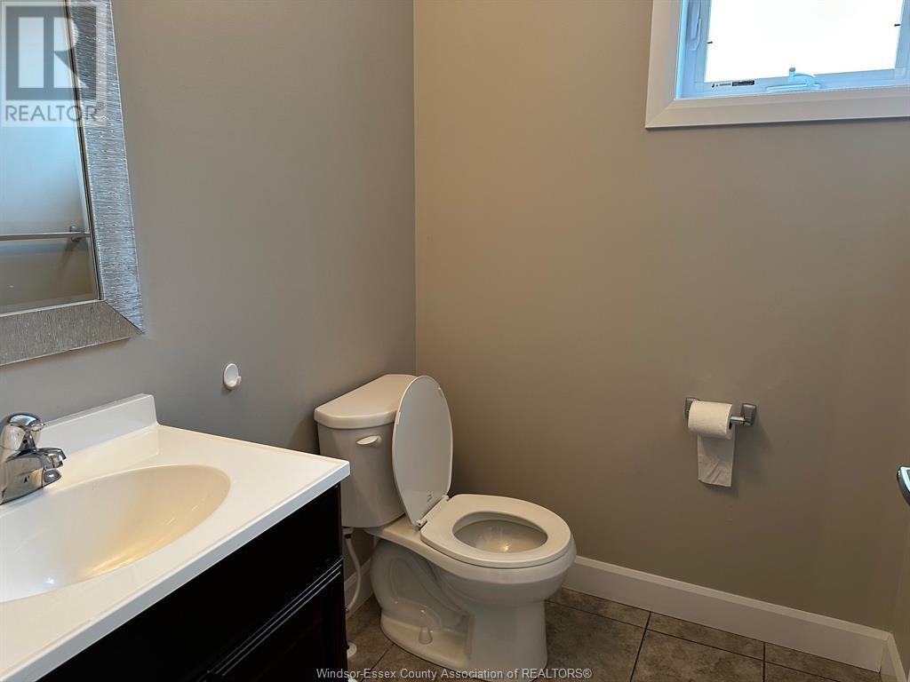 Photo 9 of 1745 Labadie, Windsor ON