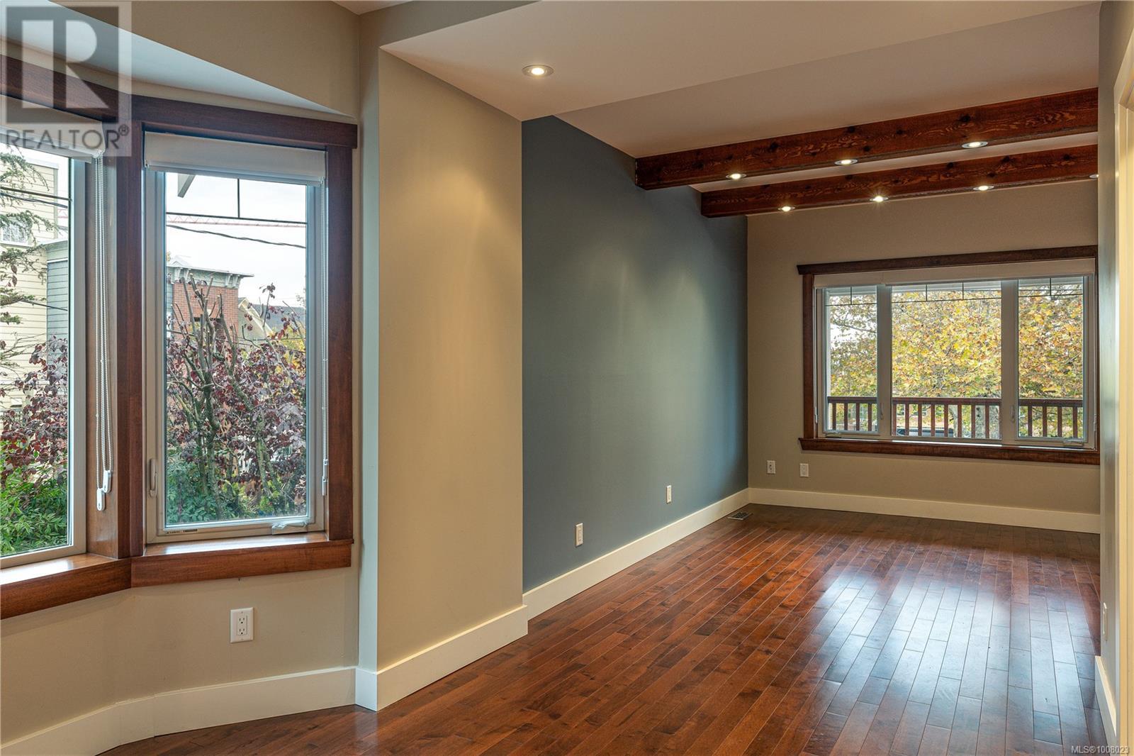 351 Wesley St - 2