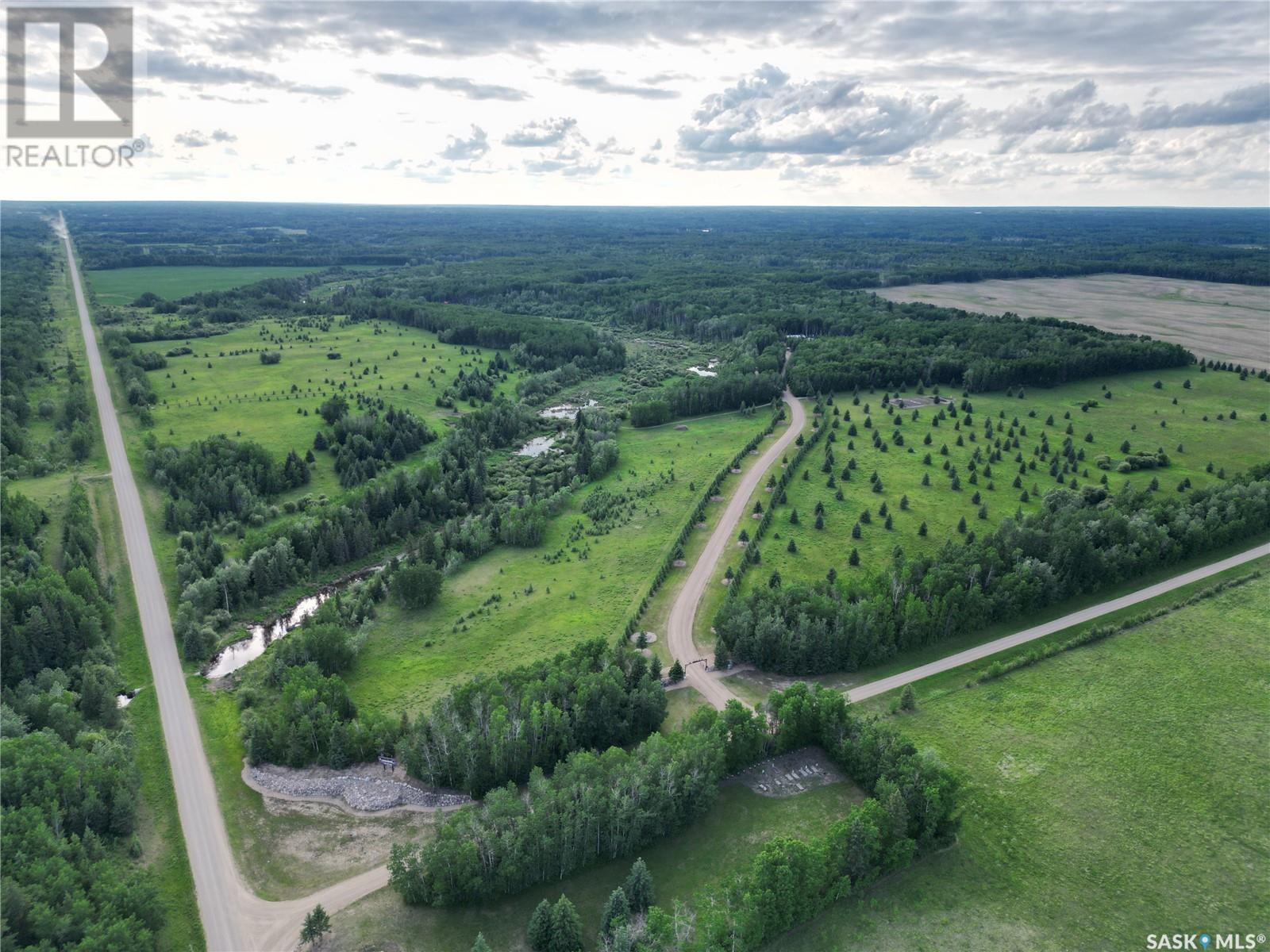 Photo 11 of Paradis Cunningham Quarter, Lintlaw SK