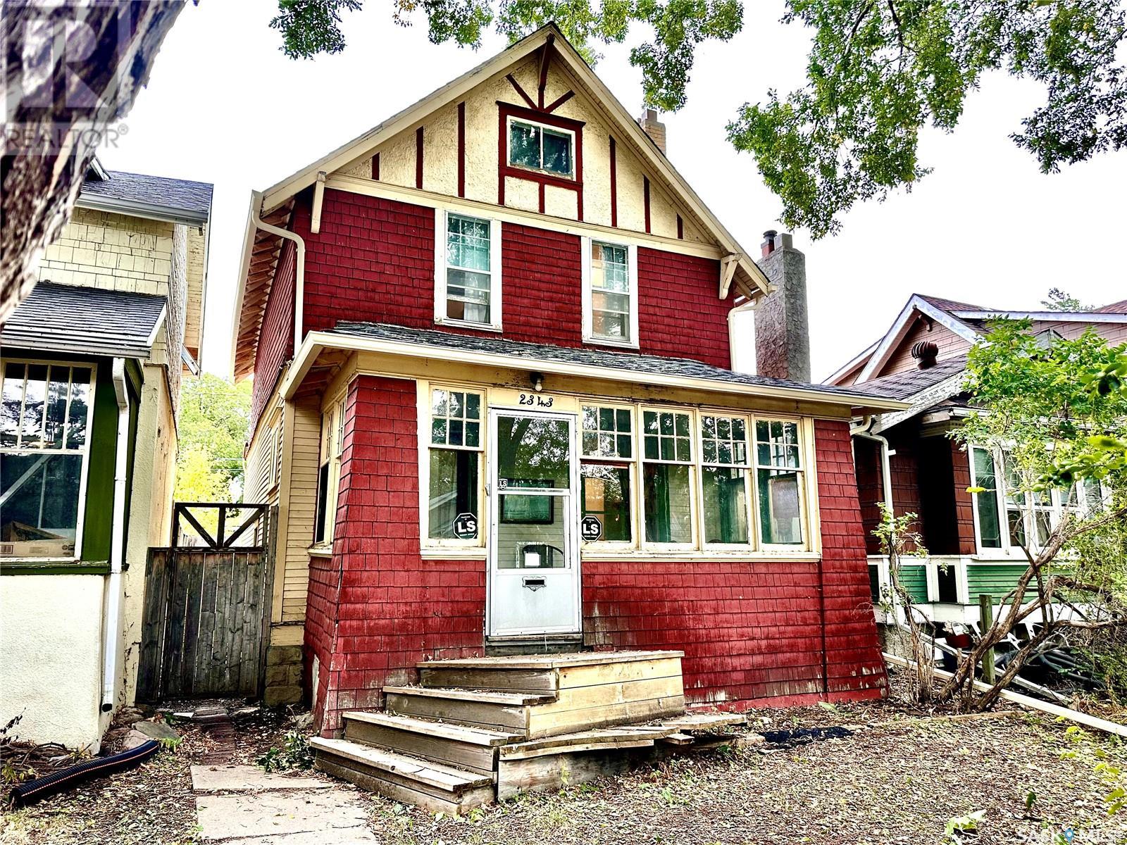 Photo 7 of 2343 Quebec Street, Regina SK