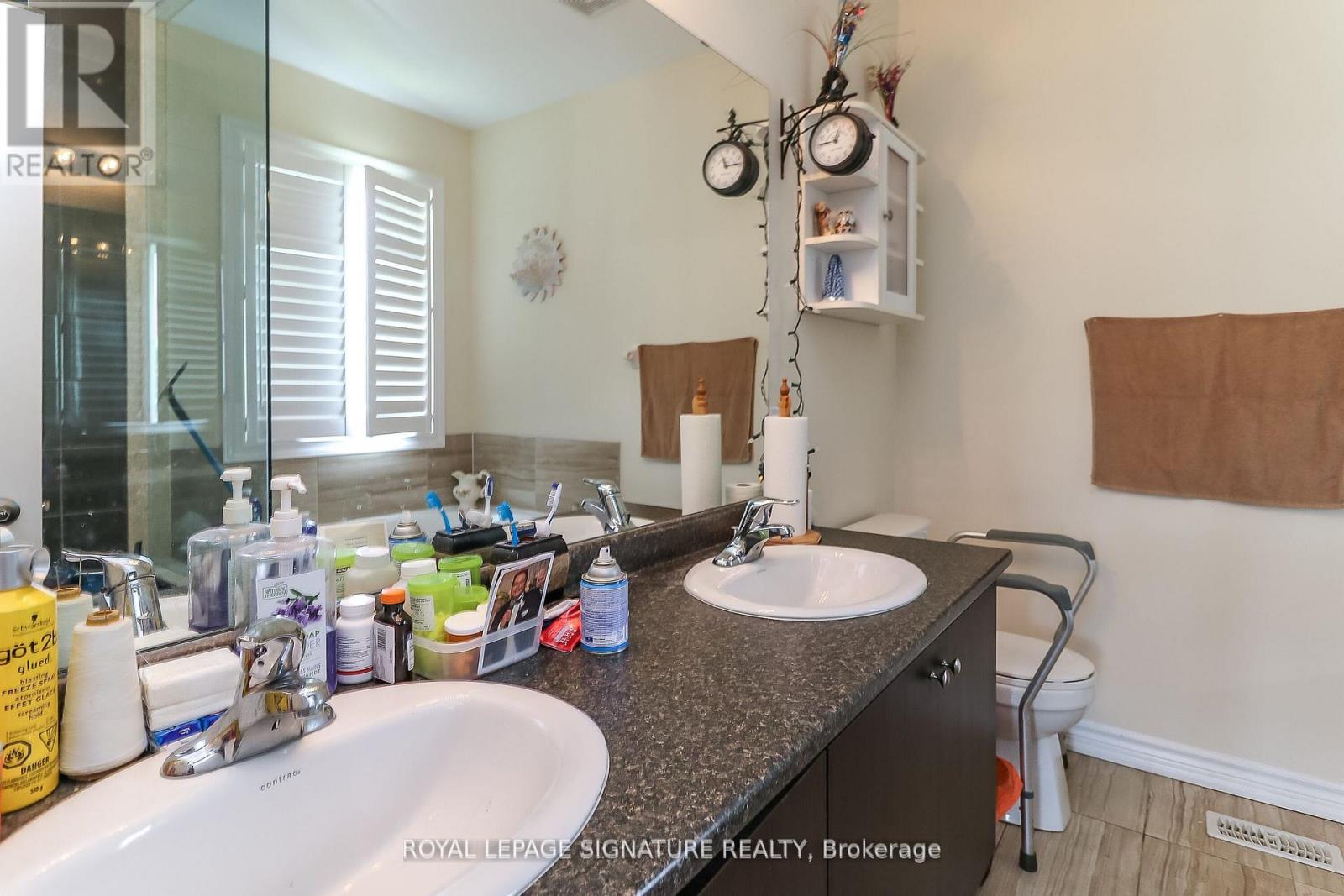 Photo 10 of 48 Allegra Drive, Wasaga Beach ON