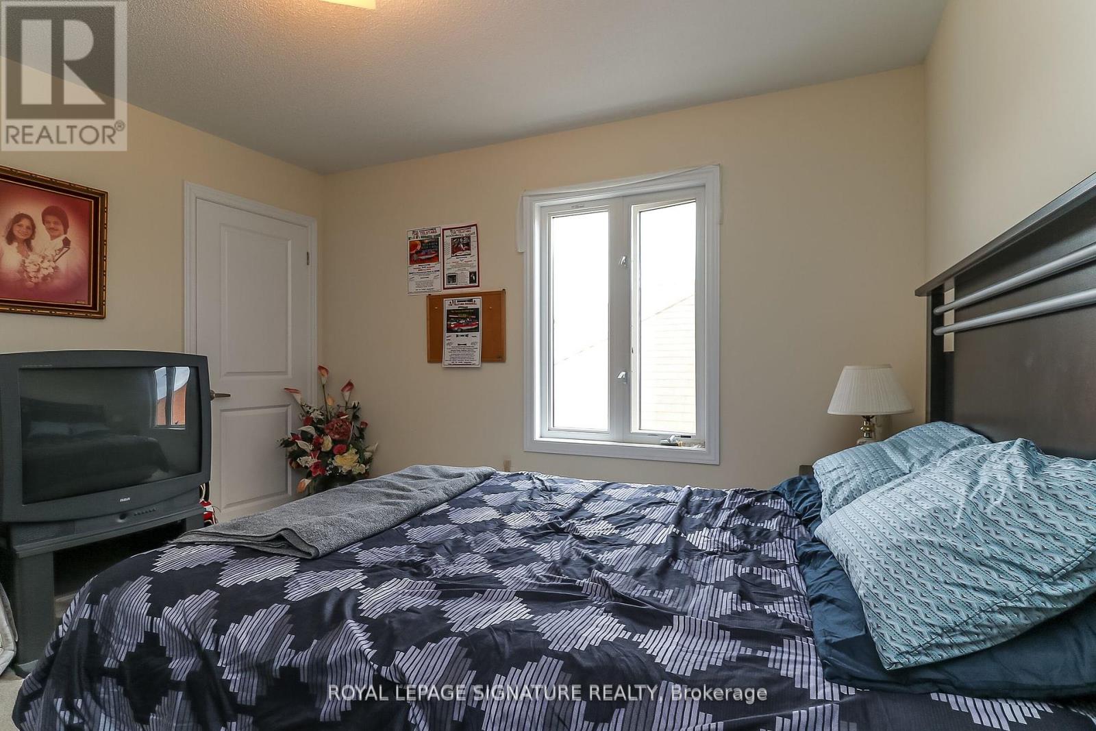 Photo 37 of 48 Allegra Drive, Wasaga Beach ON