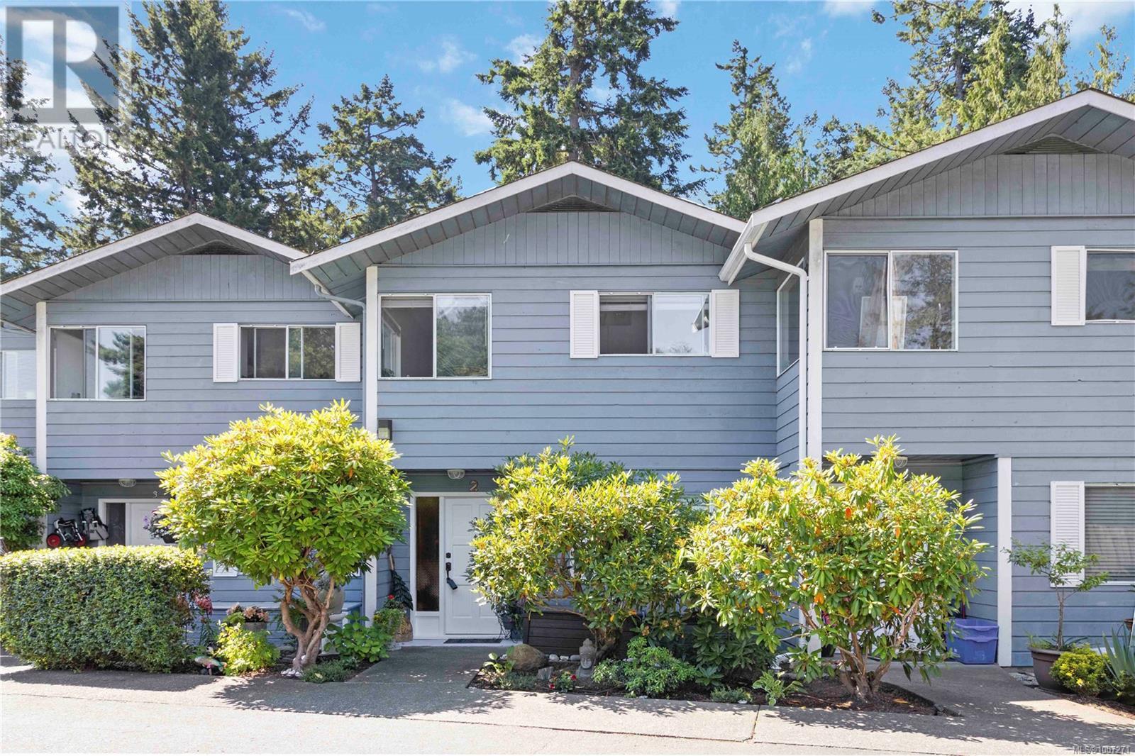 Photo 7 of 2 6110 Seabroom Rd, Sooke BC