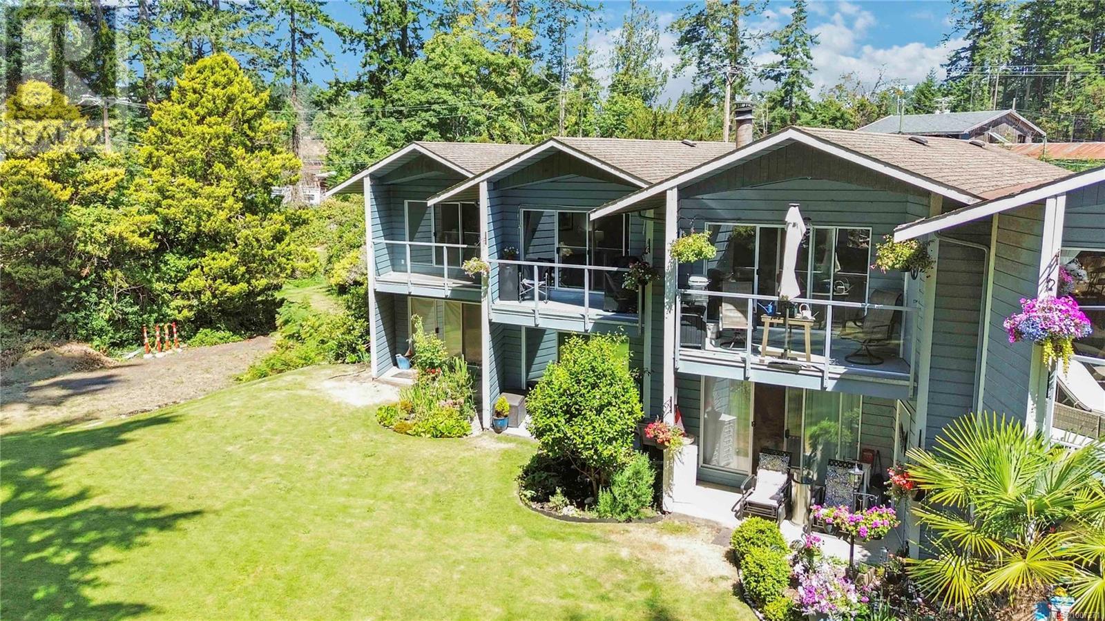 Photo 22 of 2 6110 Seabroom Rd, Sooke BC