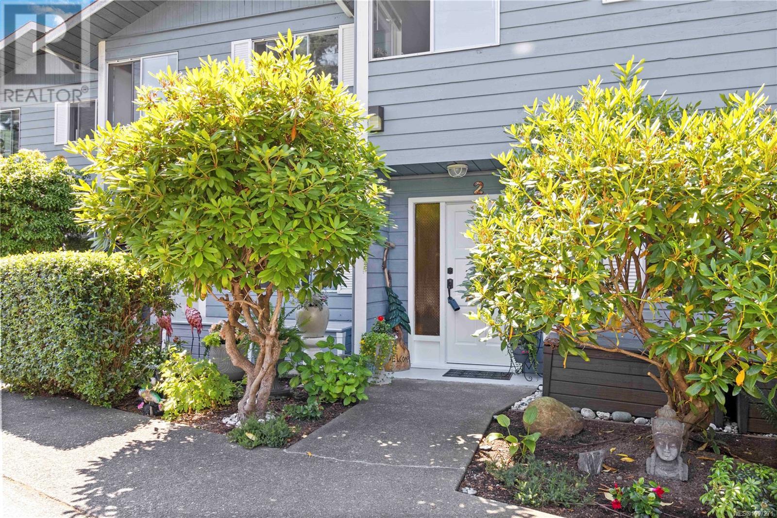 Photo 11 of 2 6110 Seabroom Rd, Sooke BC