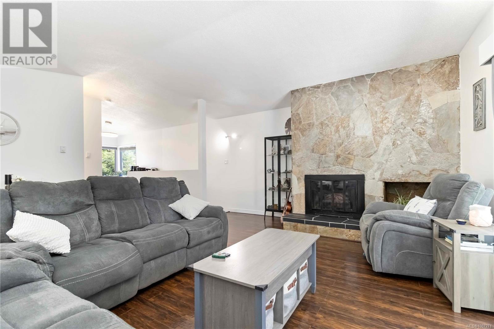 Photo 2 of 2 6110 Seabroom Rd, Sooke BC