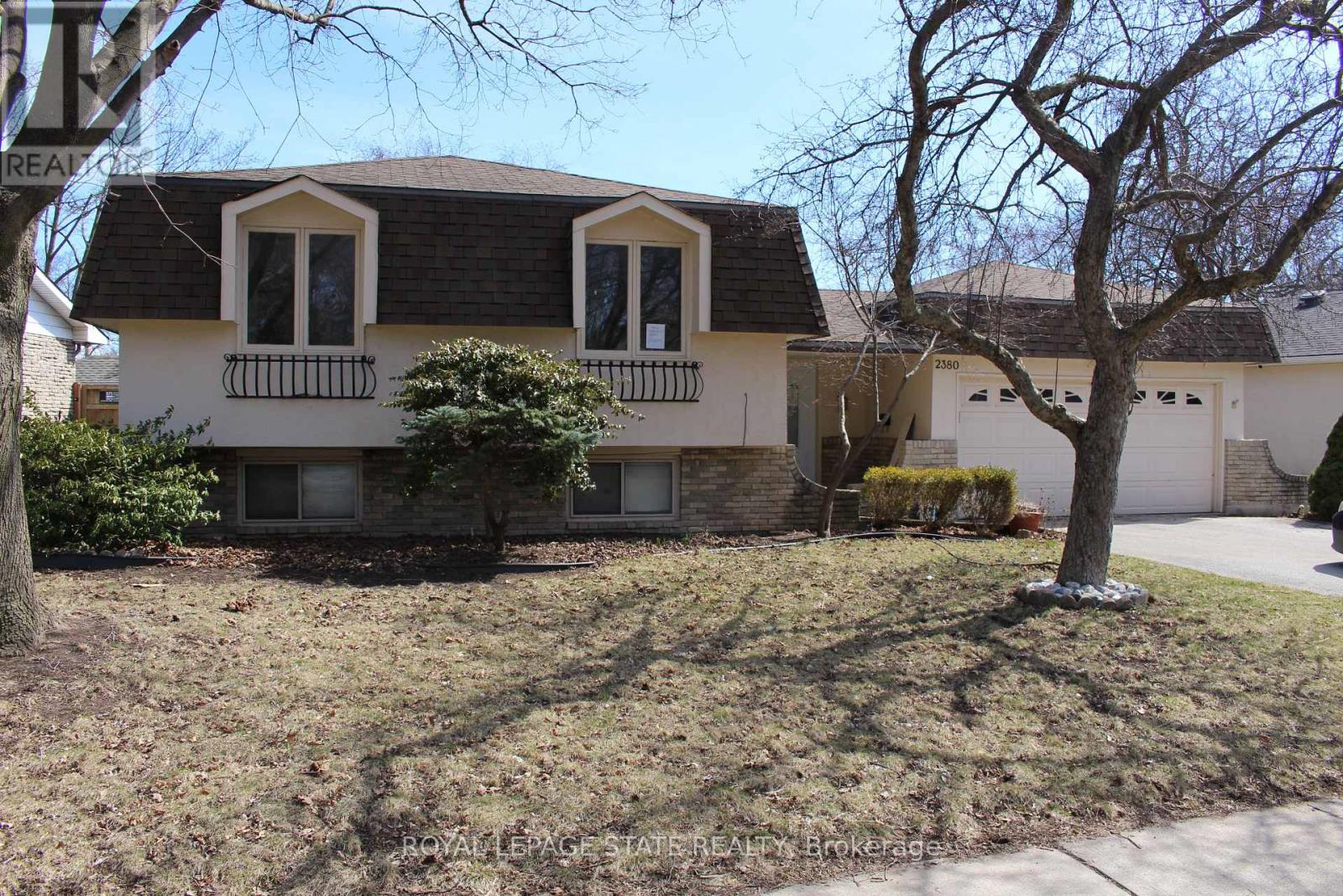 Photo 8 of 2380 Bridge Road, Oakville ON