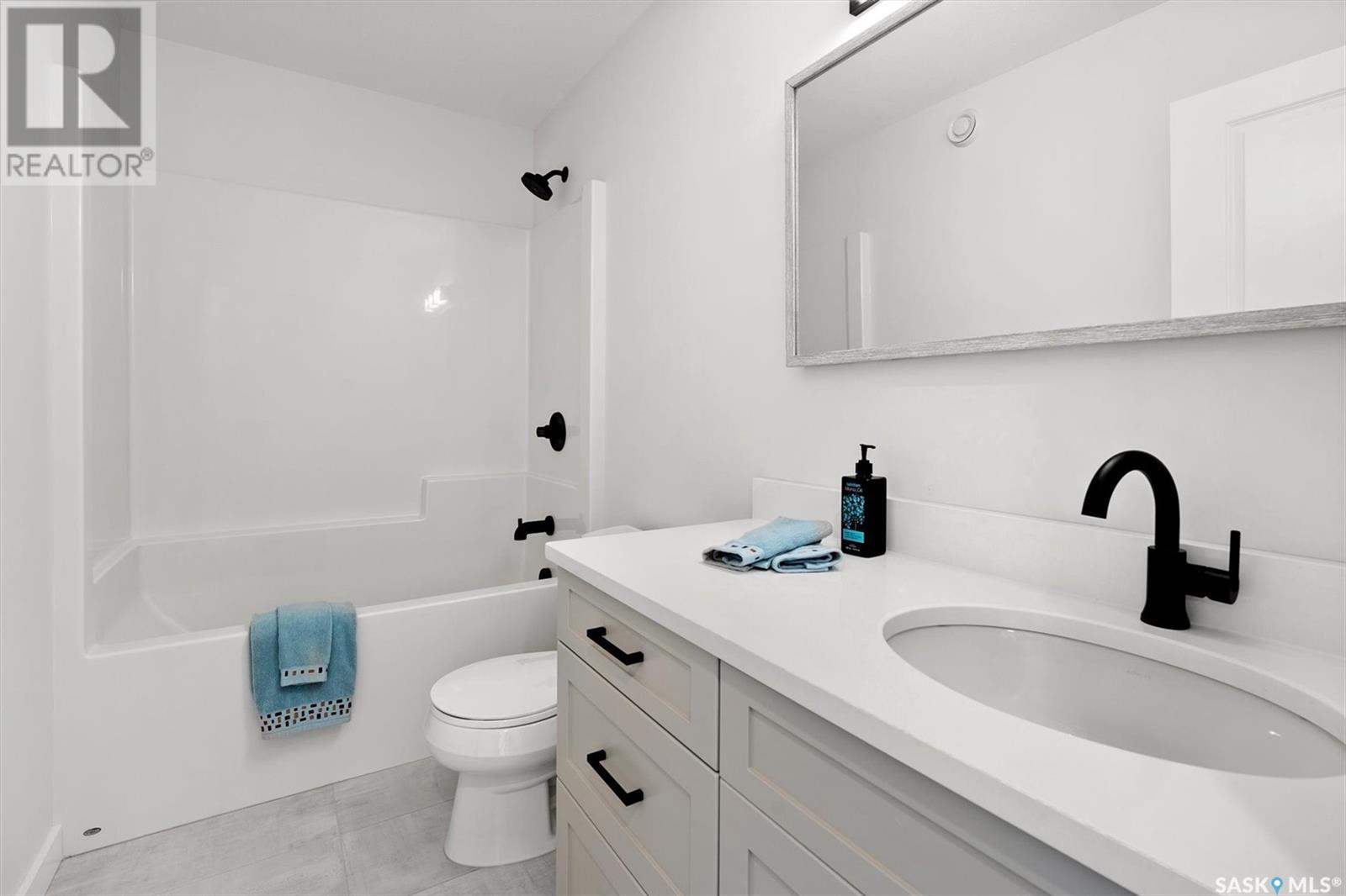 Photo 4 of 1336 Colony Street, Saskatoon SK