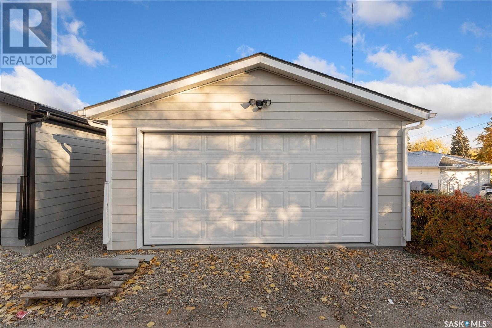 Photo 33 of 1336 Colony Street, Saskatoon SK