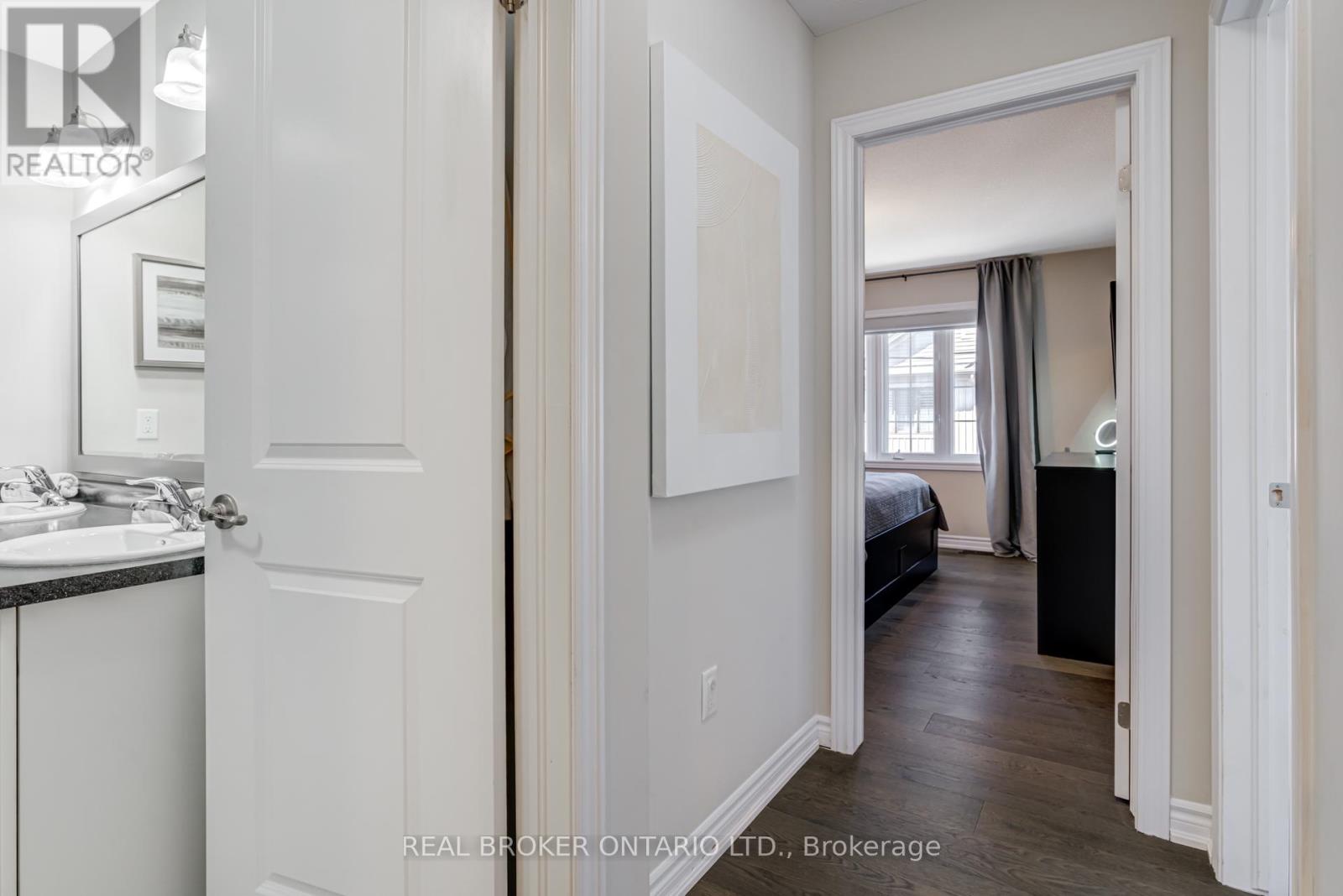 Photo 14 of 49 377 Glancaster Road, Hamilton ON