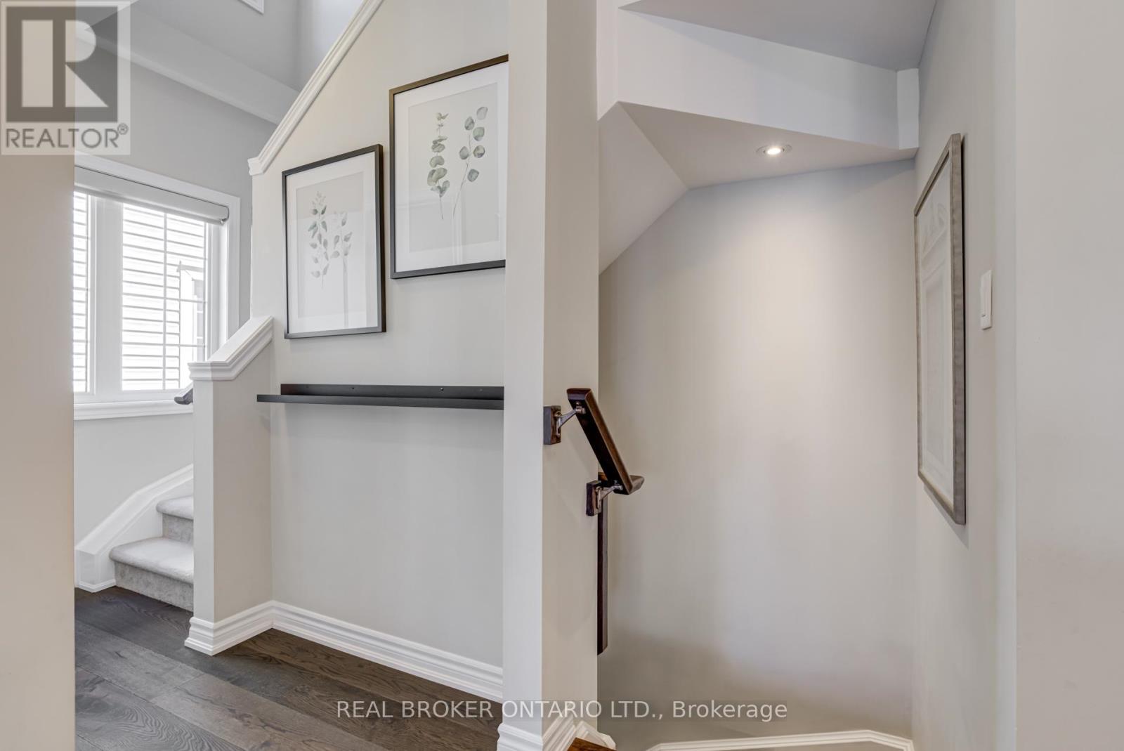 Photo 22 of 49 377 Glancaster Road, Hamilton ON