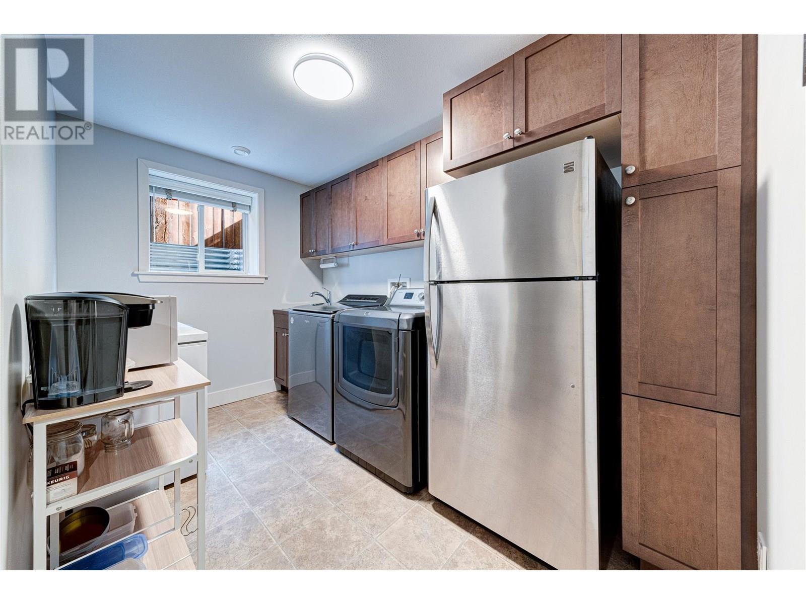 Photo 22 of 1327 Cherrywood Boulevard, Sparwood BC