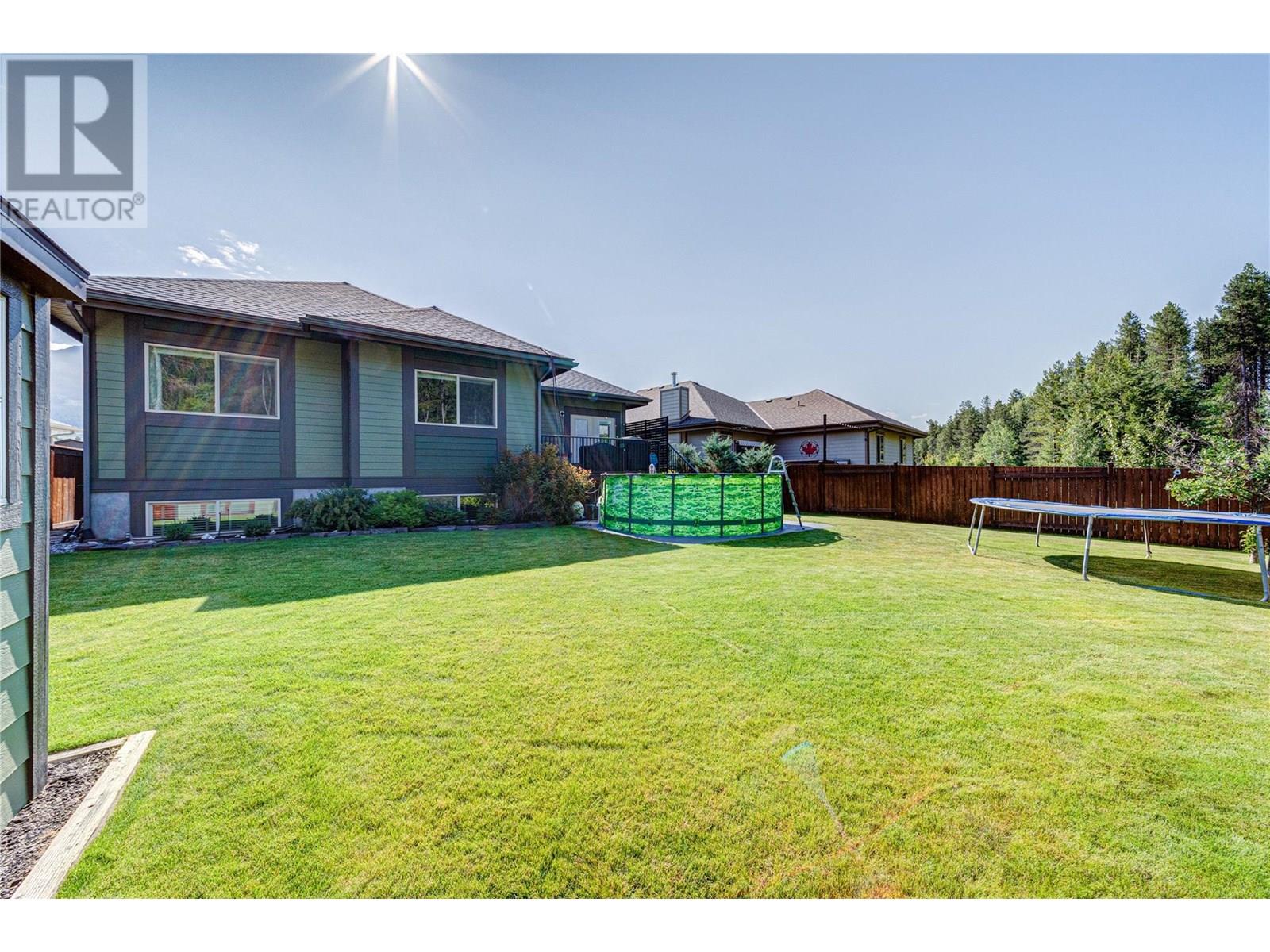Photo 34 of 1327 Cherrywood Boulevard, Sparwood BC