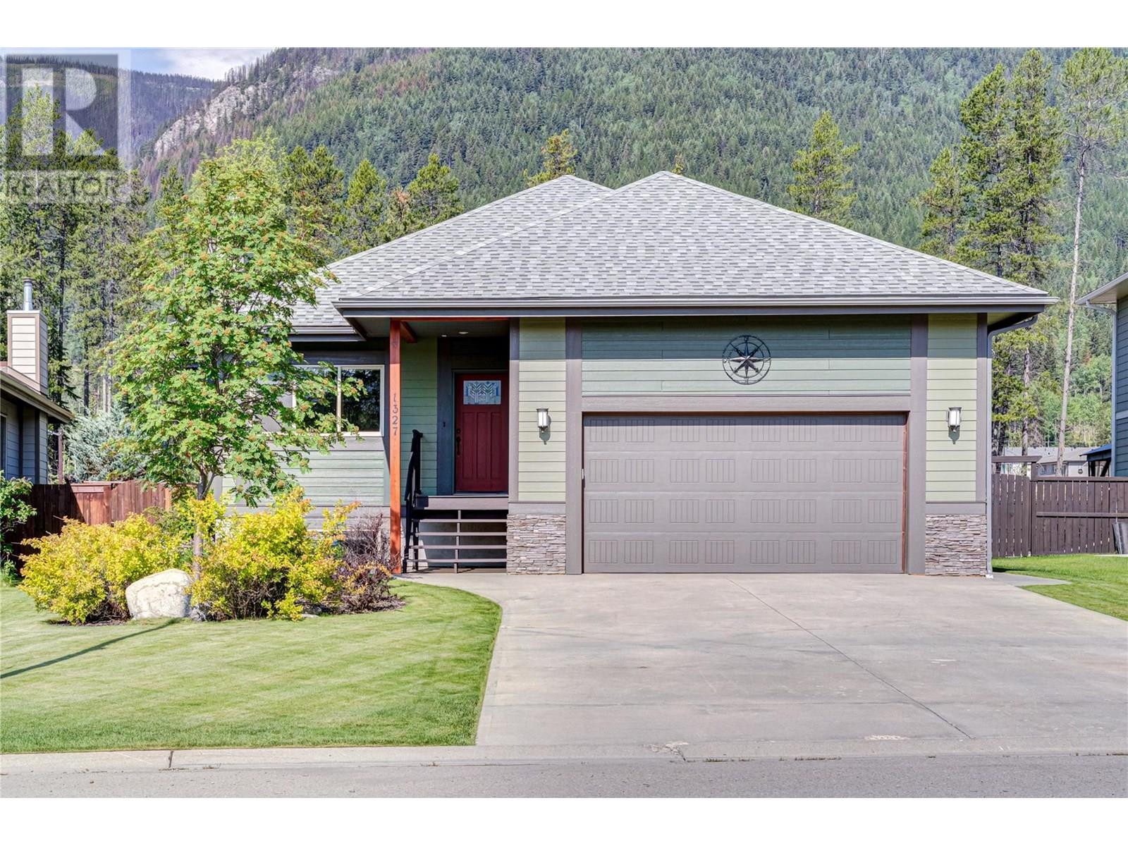 Photo 1 of 1327 Cherrywood Boulevard, Sparwood BC