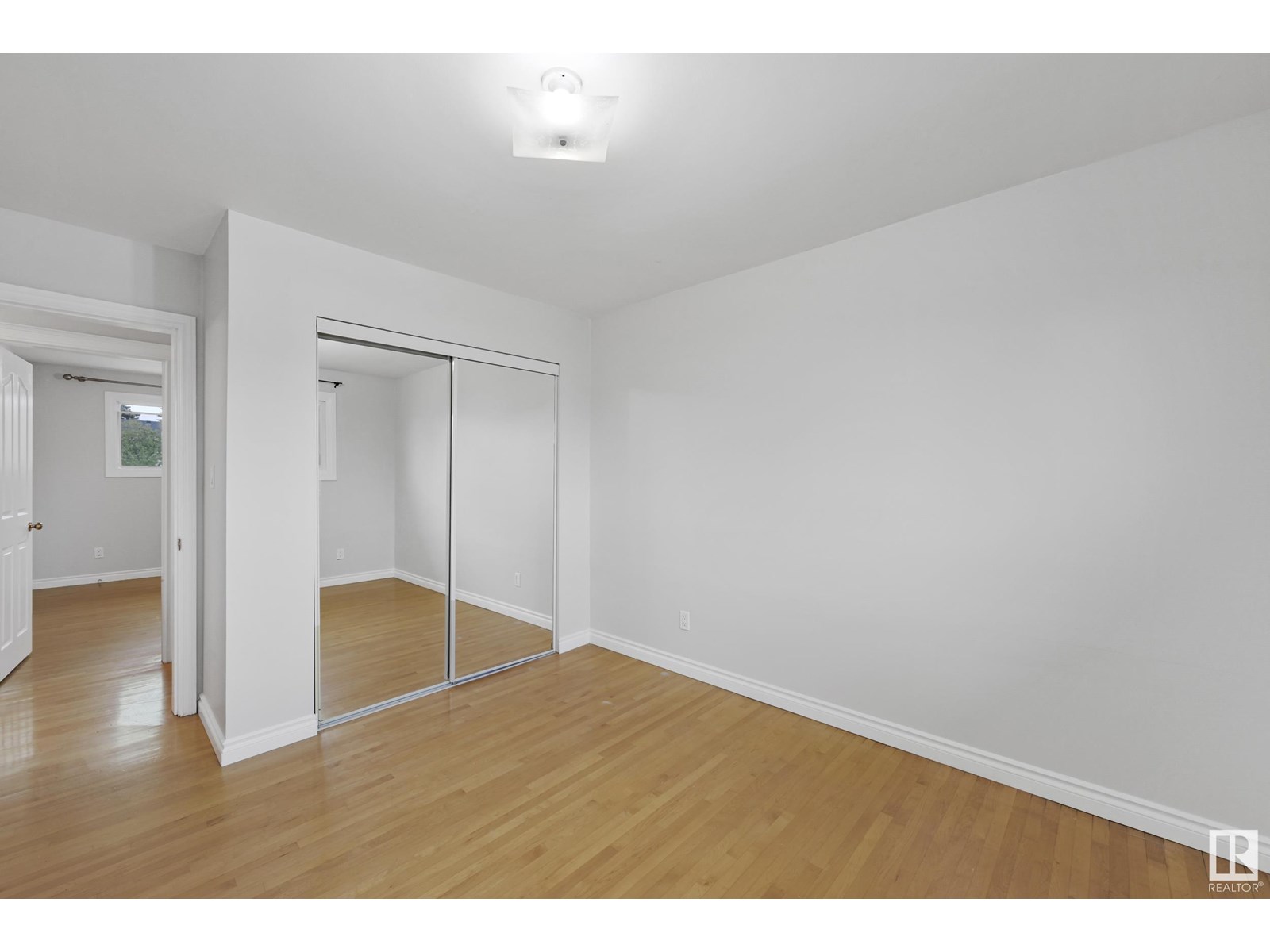 Photo 16 of 6803 149 A Av Nw, Edmonton AB
