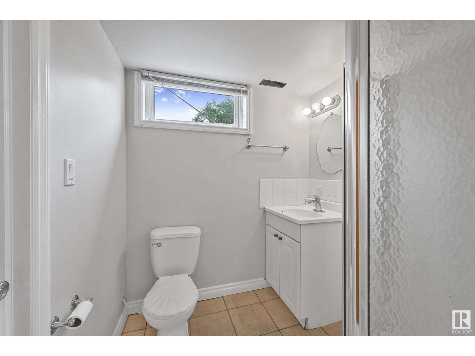 Photo 28 of 6803 149 A Av Nw, Edmonton AB