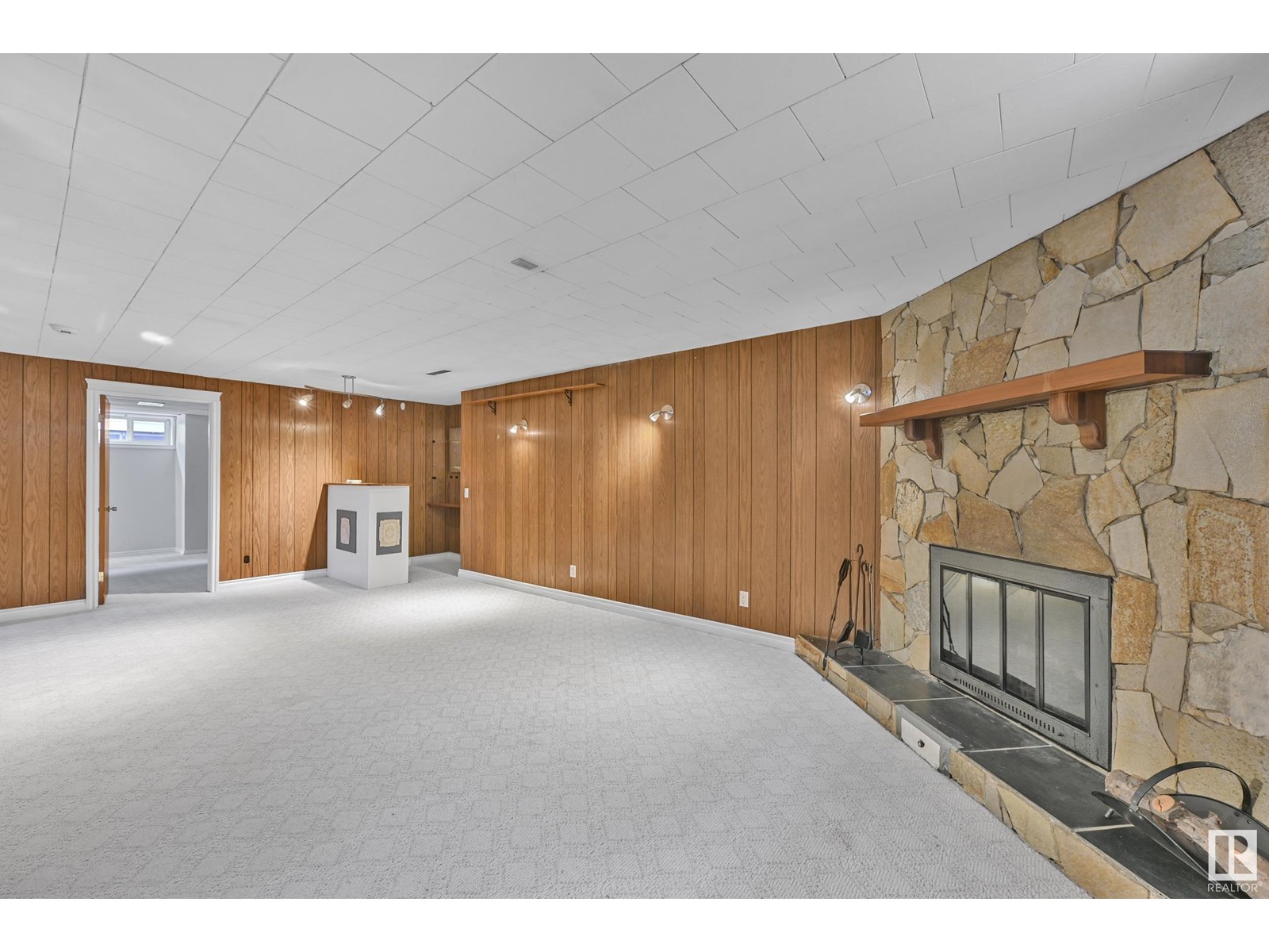 Photo 23 of 6803 149 A Av Nw, Edmonton AB