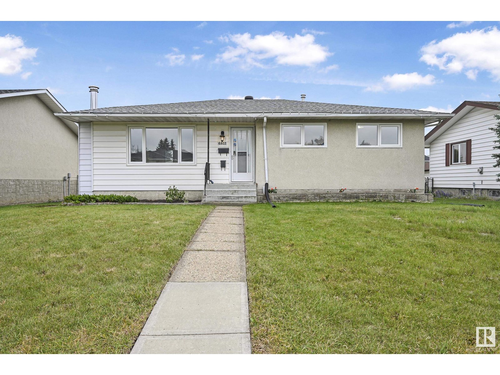 Photo 34 of 6803 149 A Av Nw, Edmonton AB