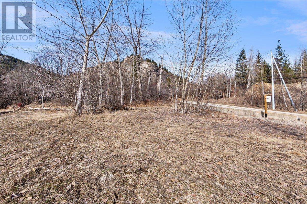 1220 37th Street, Castlegar