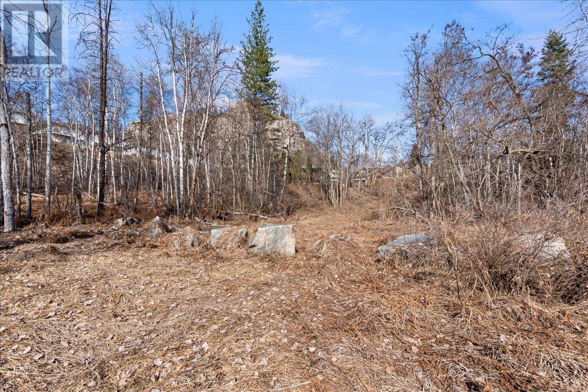 1220 37th Street, Castlegar