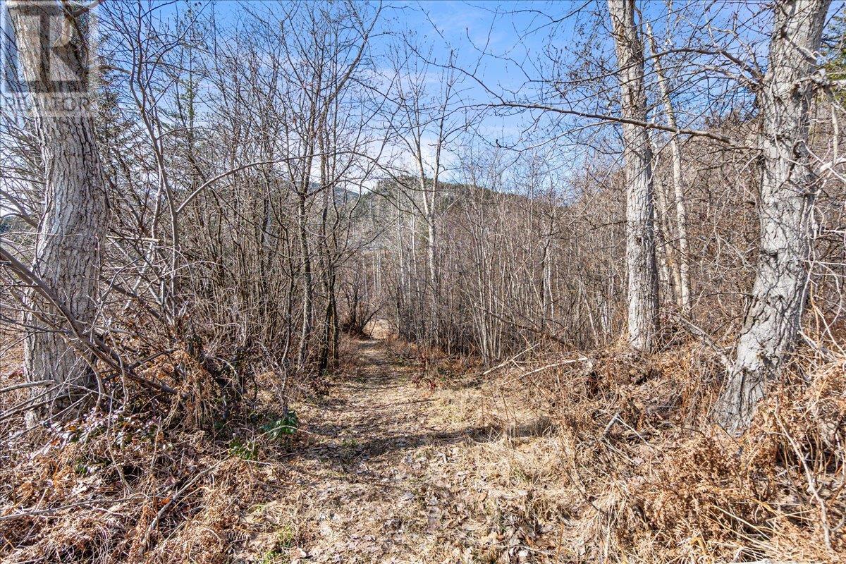 1220 37th Street, Castlegar