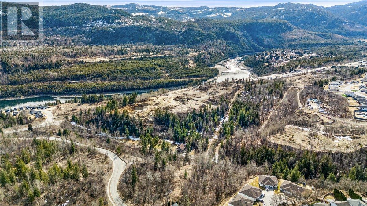 1220 37th Street, Castlegar