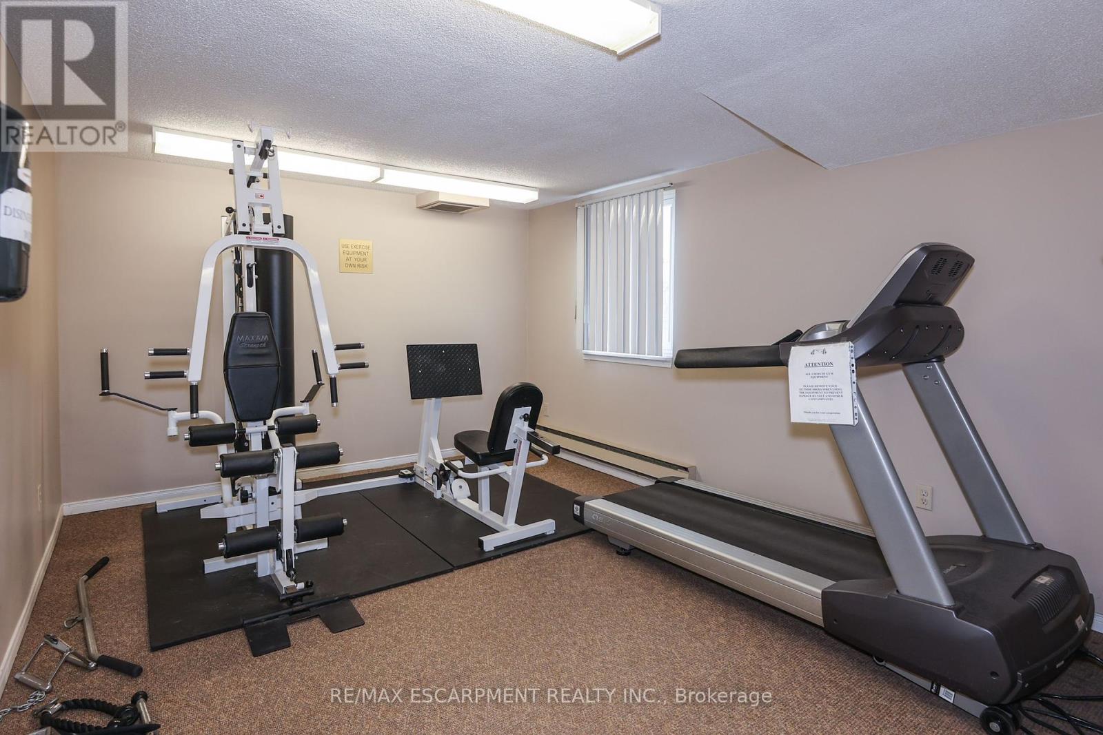 Photo 4 of 1732 1478 Pilgrims Way, Oakville ON
