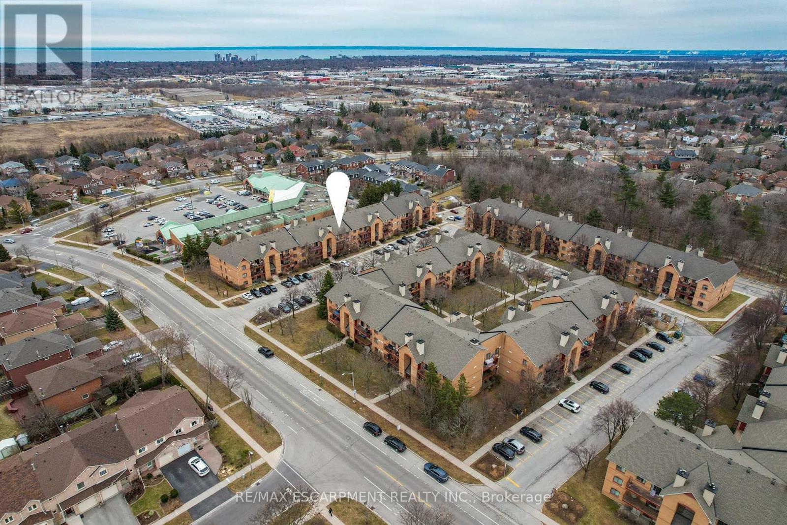 Photo 20 of 1732 1478 Pilgrims Way, Oakville ON
