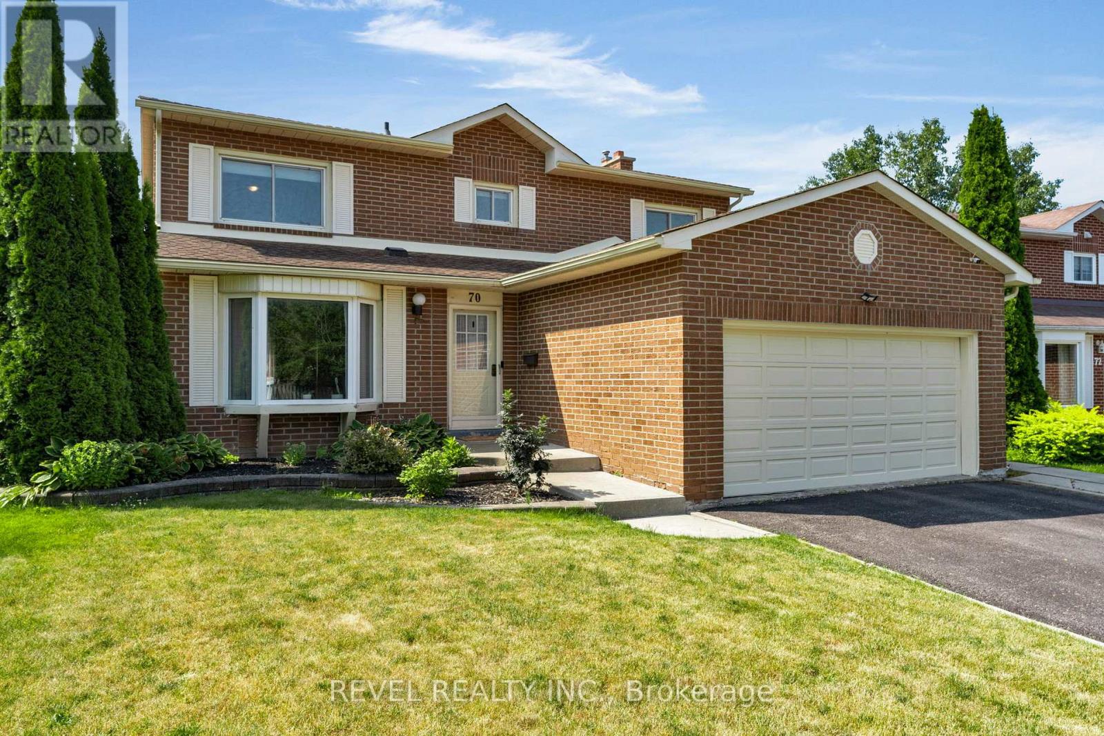 Photo 1 of 70 Lillian Crescent, Barrie ON