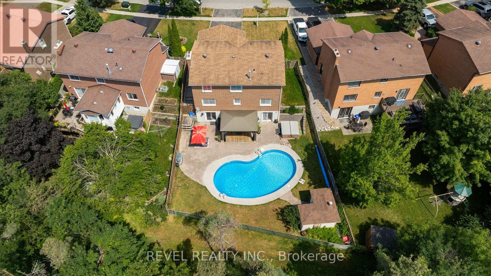 Photo 42 of 70 Lillian Crescent, Barrie ON