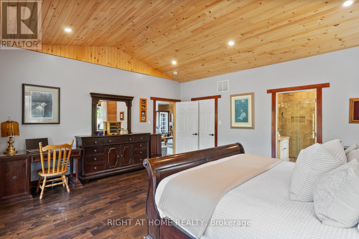 Photo 43 of 177 Ellwood Crescent, Trent Lakes ON