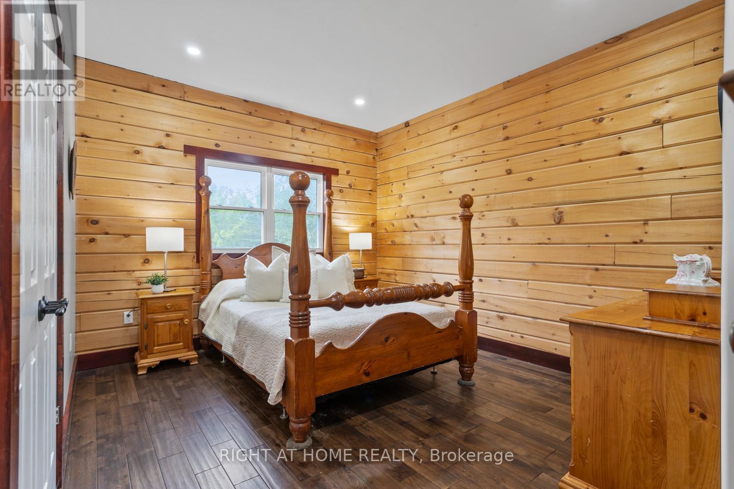 Photo 12 of 177 Ellwood Crescent, Trent Lakes ON