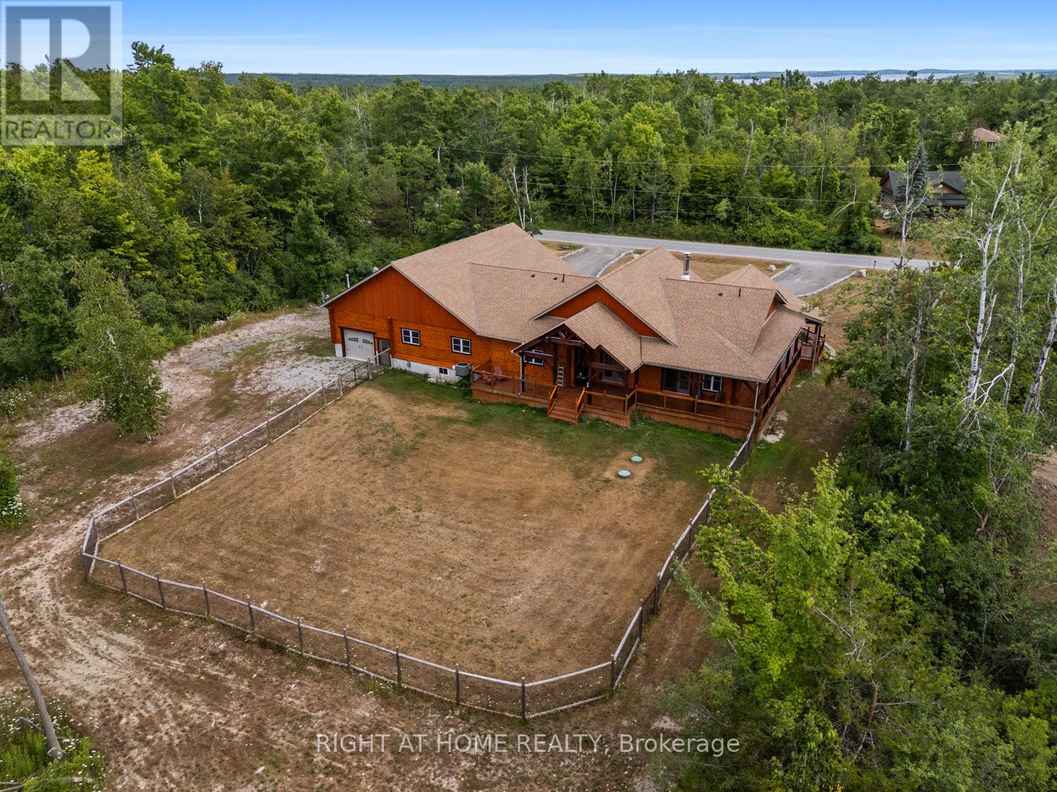 Photo 4 of 177 Ellwood Crescent, Trent Lakes ON