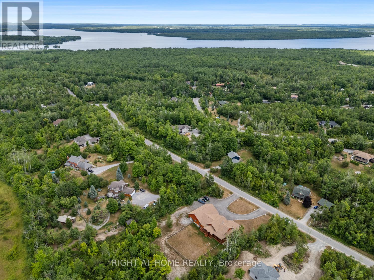 Photo 39 of 177 Ellwood Crescent, Trent Lakes ON