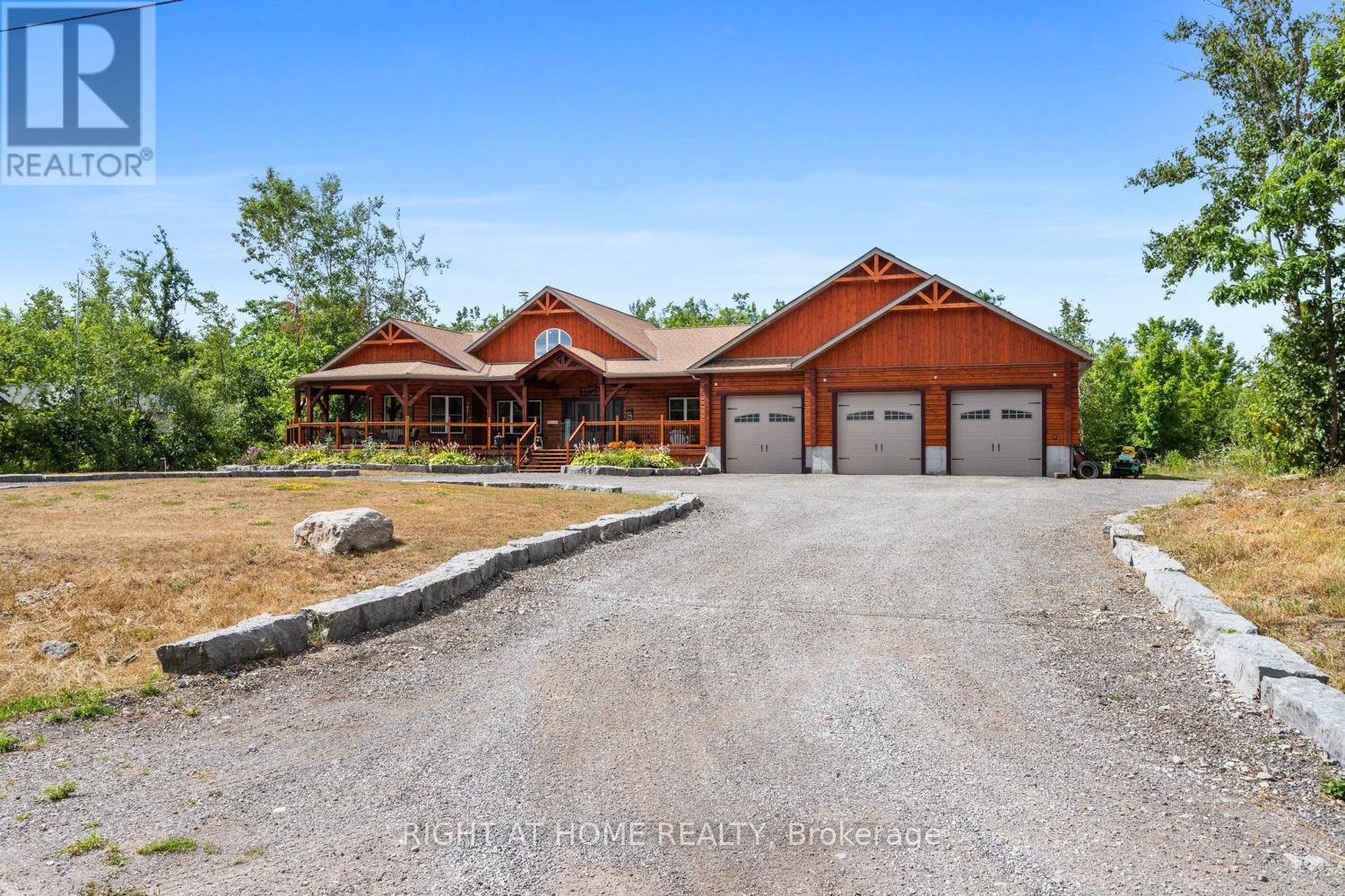 Photo 2 of 177 Ellwood Crescent, Trent Lakes ON