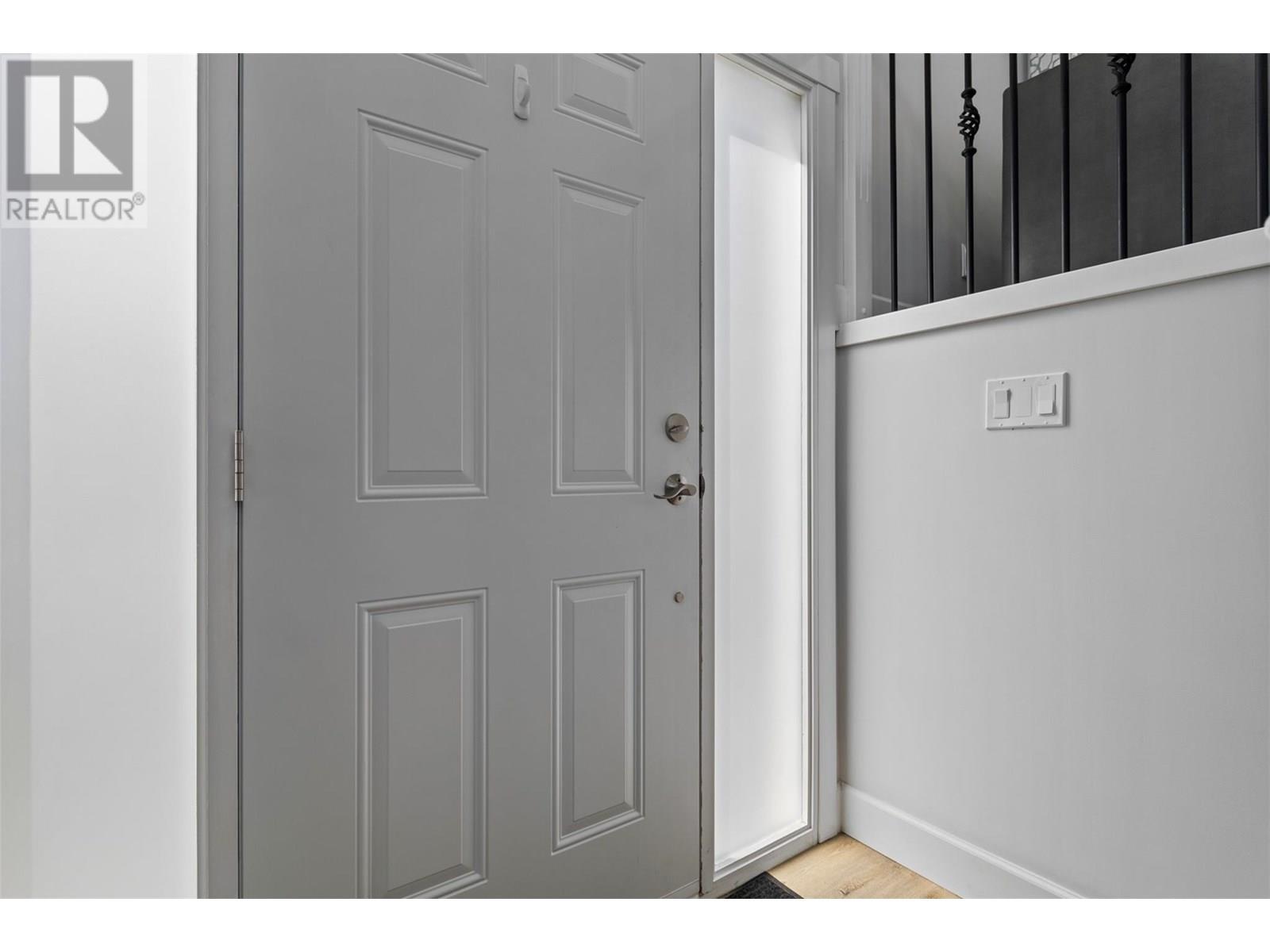 689 VALDES Drive, Kamloops