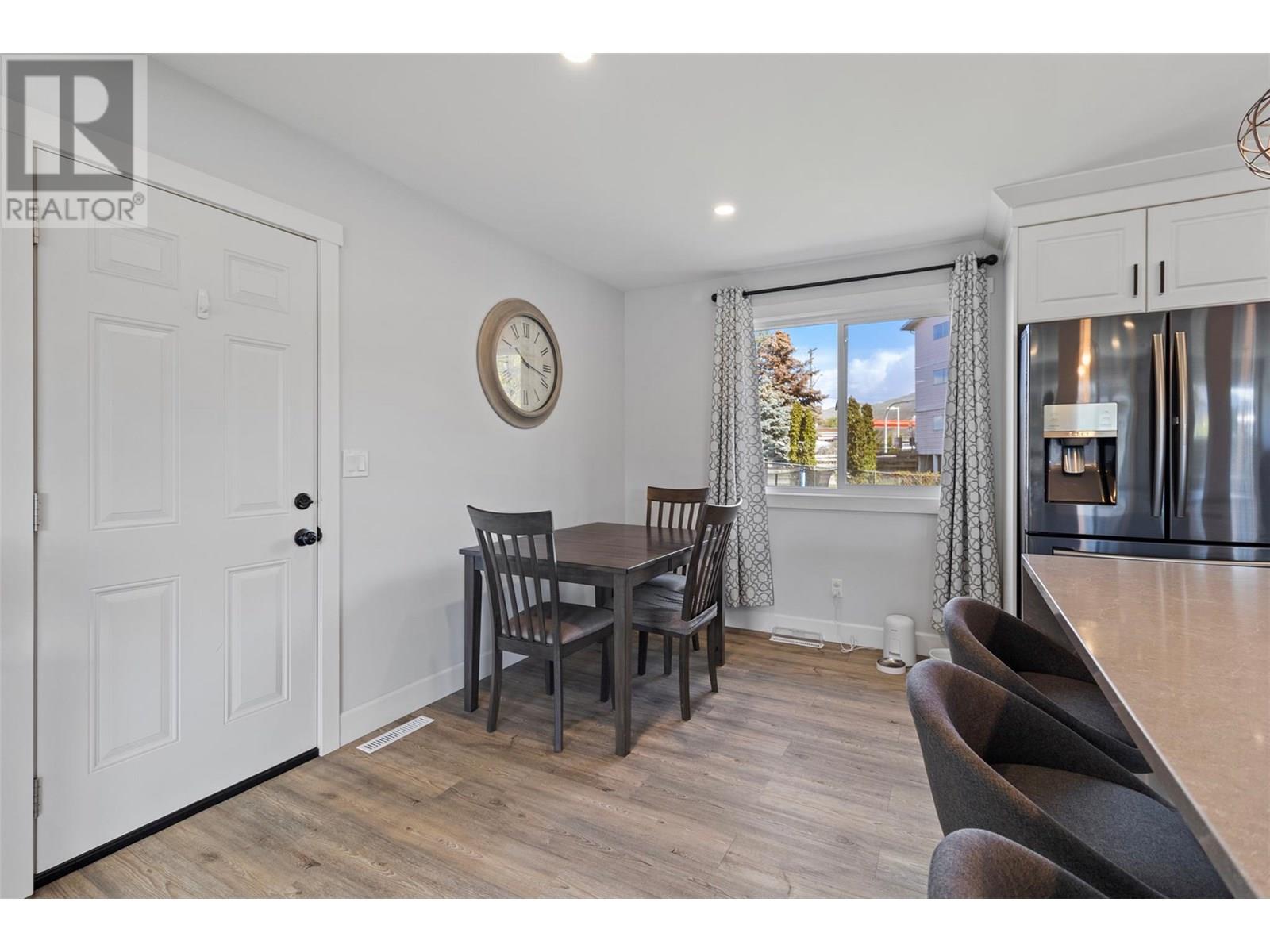 689 VALDES Drive, Kamloops