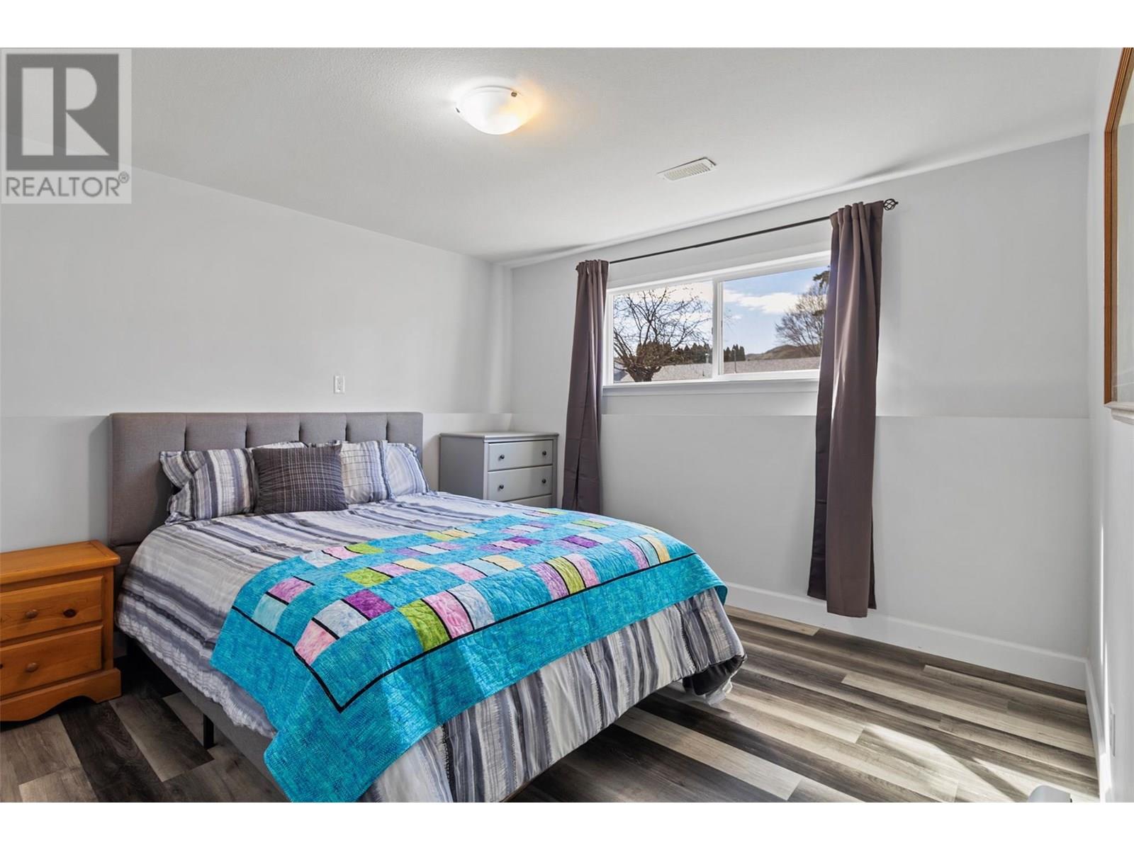 689 VALDES Drive, Kamloops