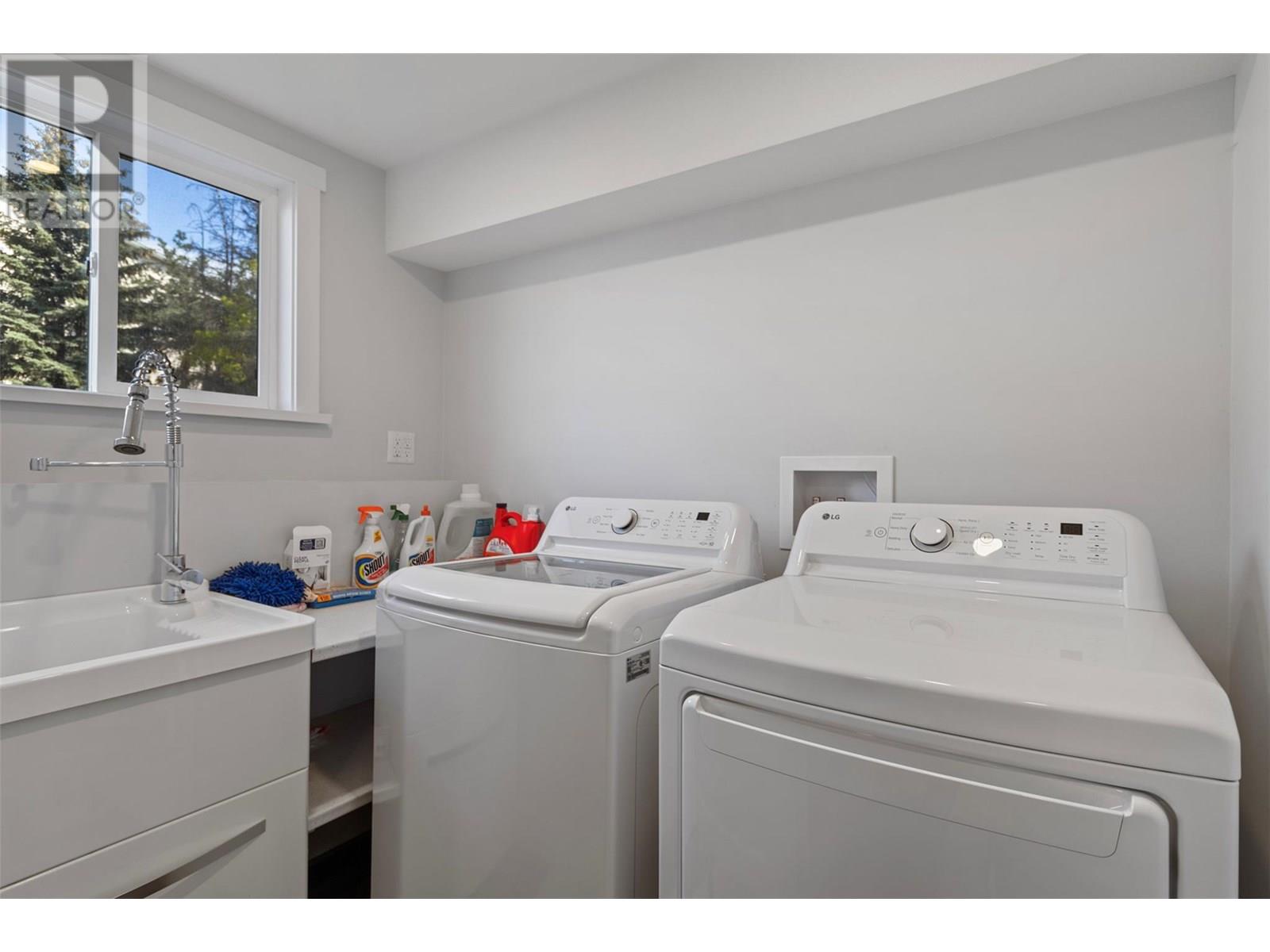 689 VALDES Drive, Kamloops