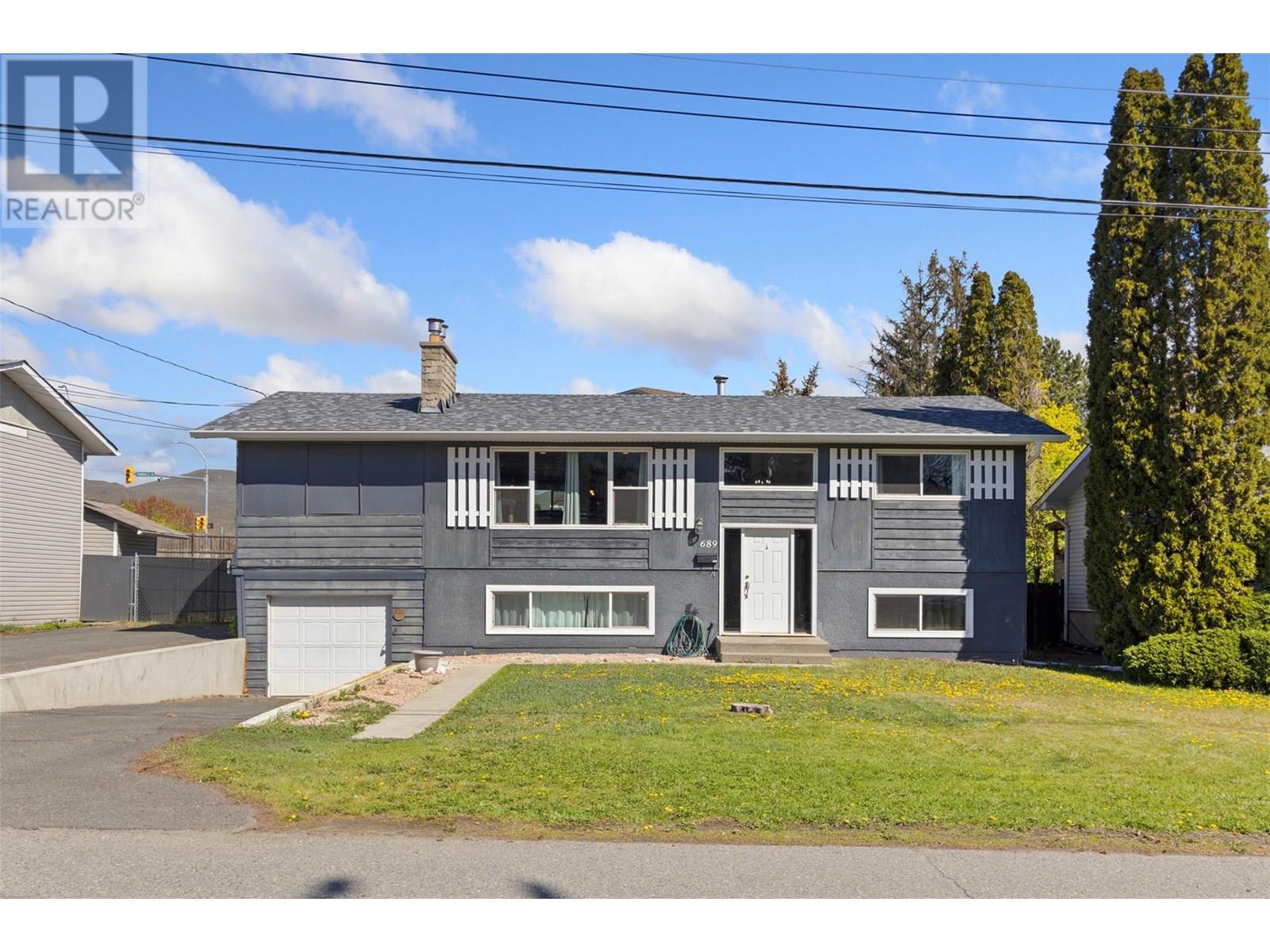 689 VALDES Drive, Kamloops