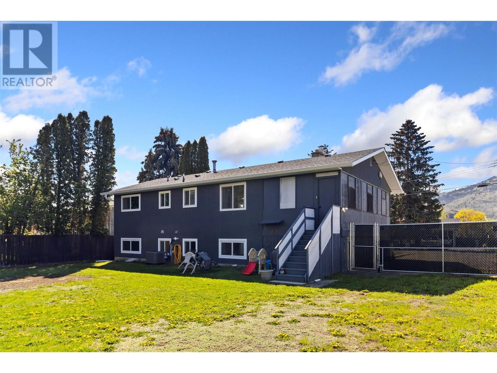 689 VALDES Drive, Kamloops
