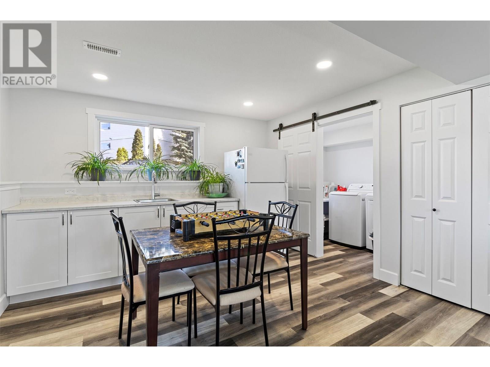 689 VALDES Drive, Kamloops