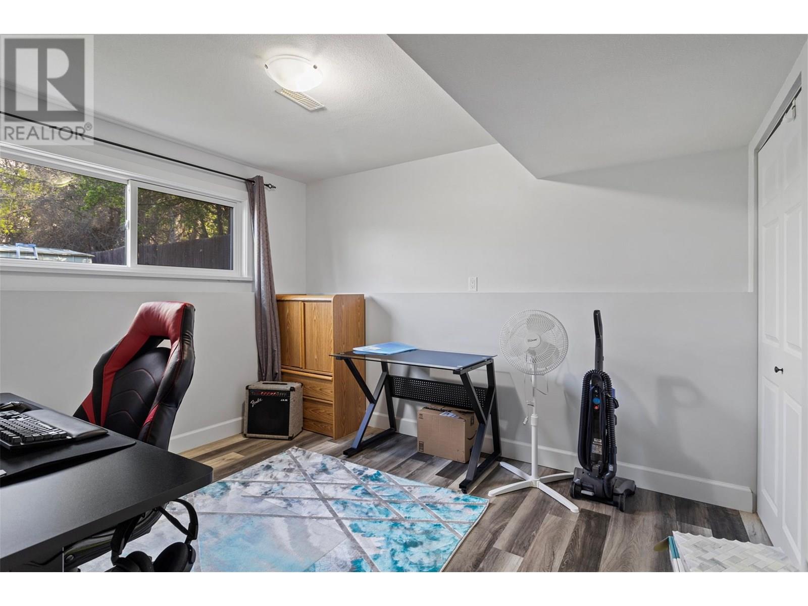 689 VALDES Drive, Kamloops