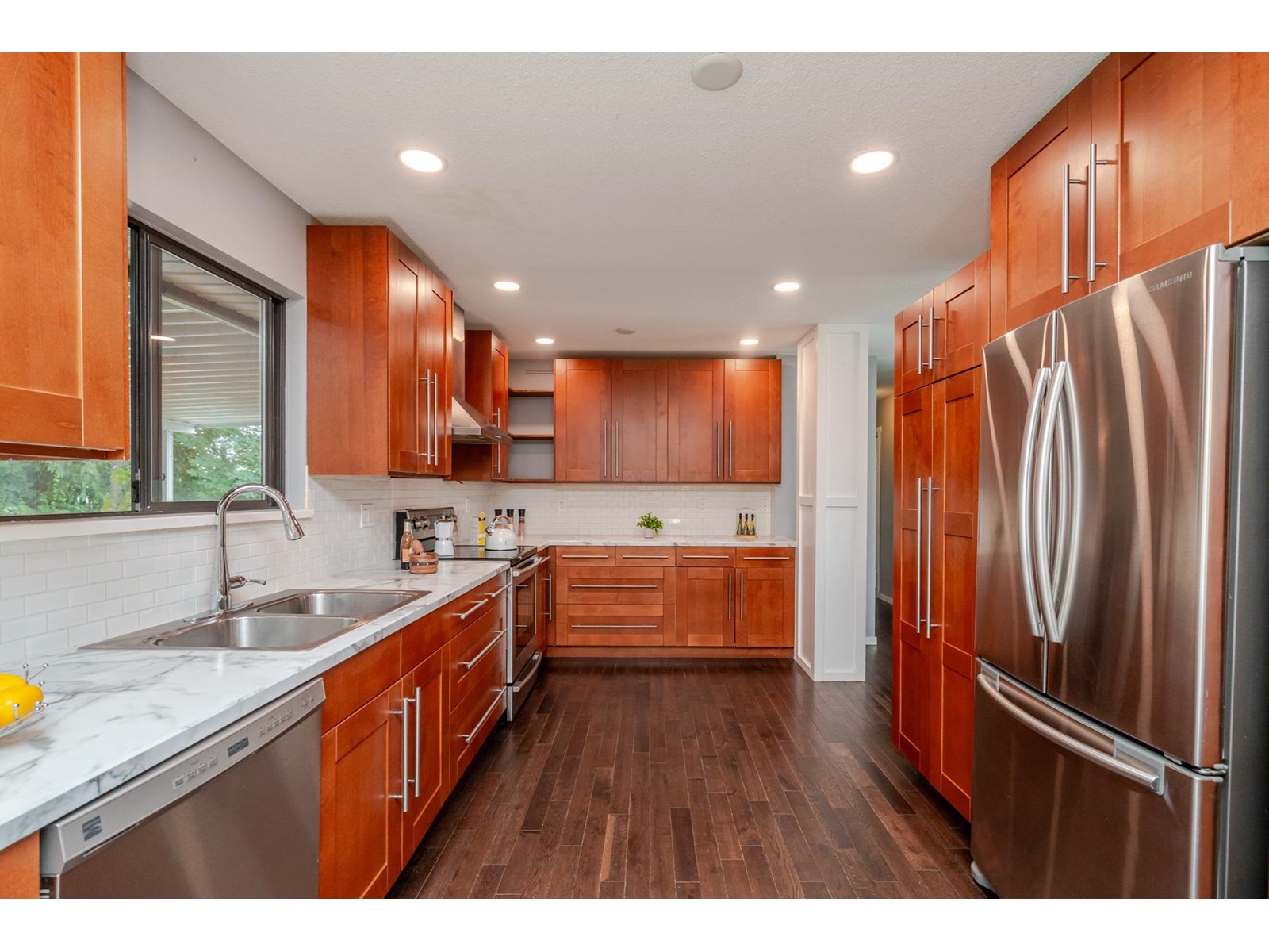 Photo 13 of 2842 Glenshiel Drive, Abbotsford BC