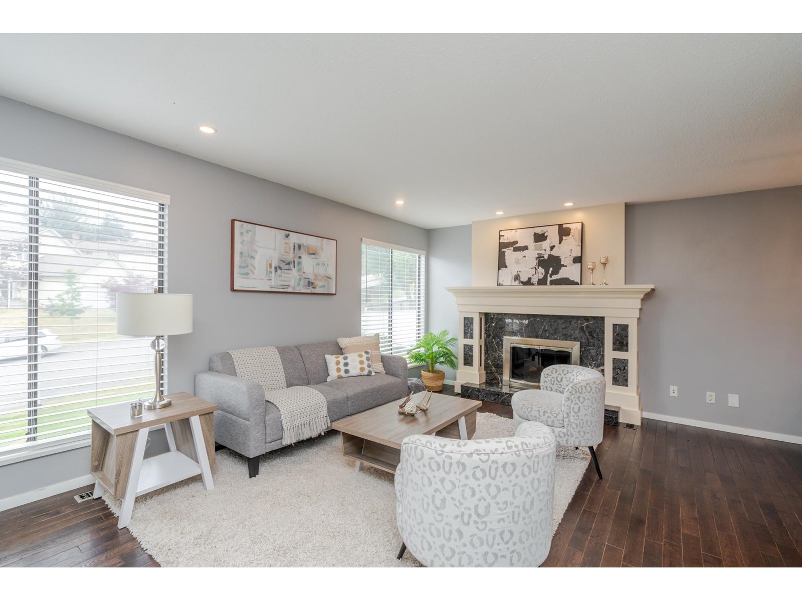 Photo 5 of 2842 Glenshiel Drive, Abbotsford BC