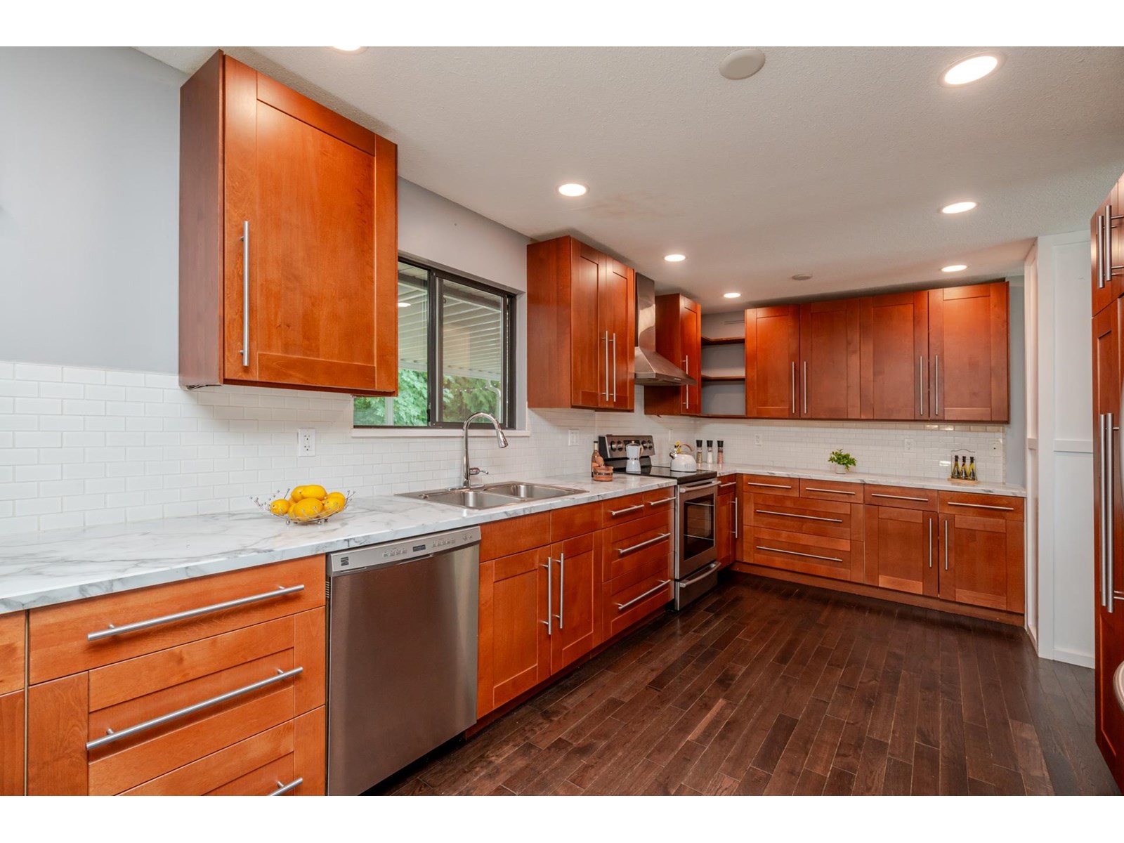 Photo 14 of 2842 Glenshiel Drive, Abbotsford BC