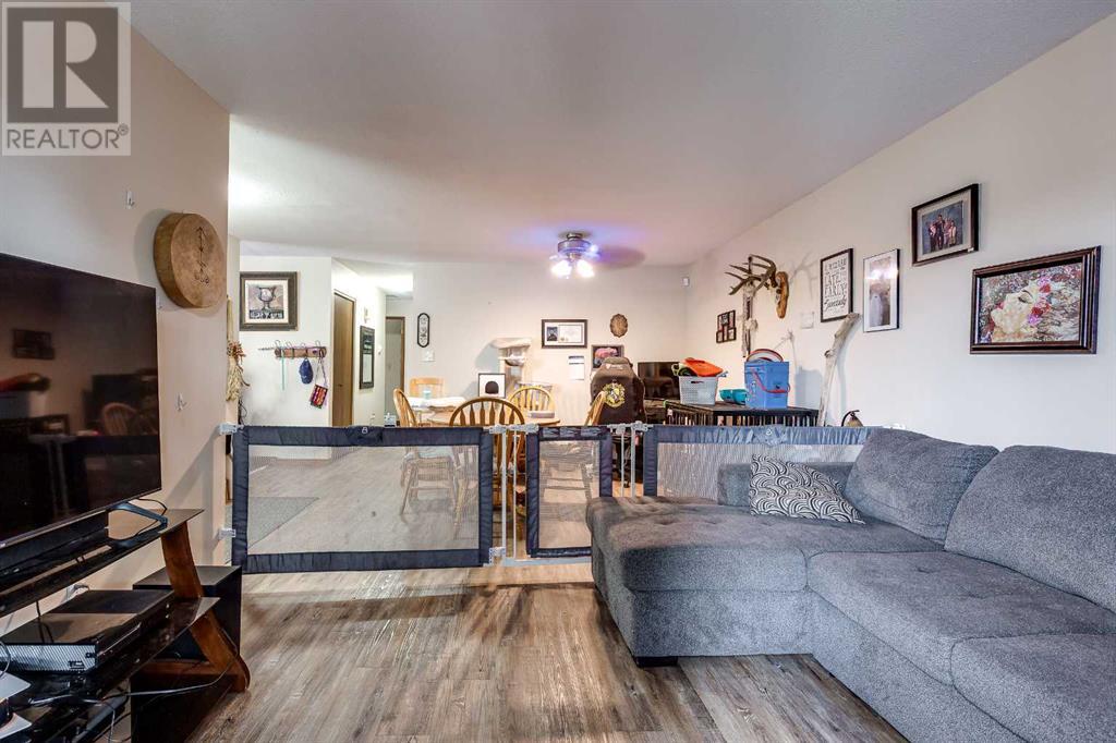 Photo 21 of 77 Eastman Crescent, Red Deer AB