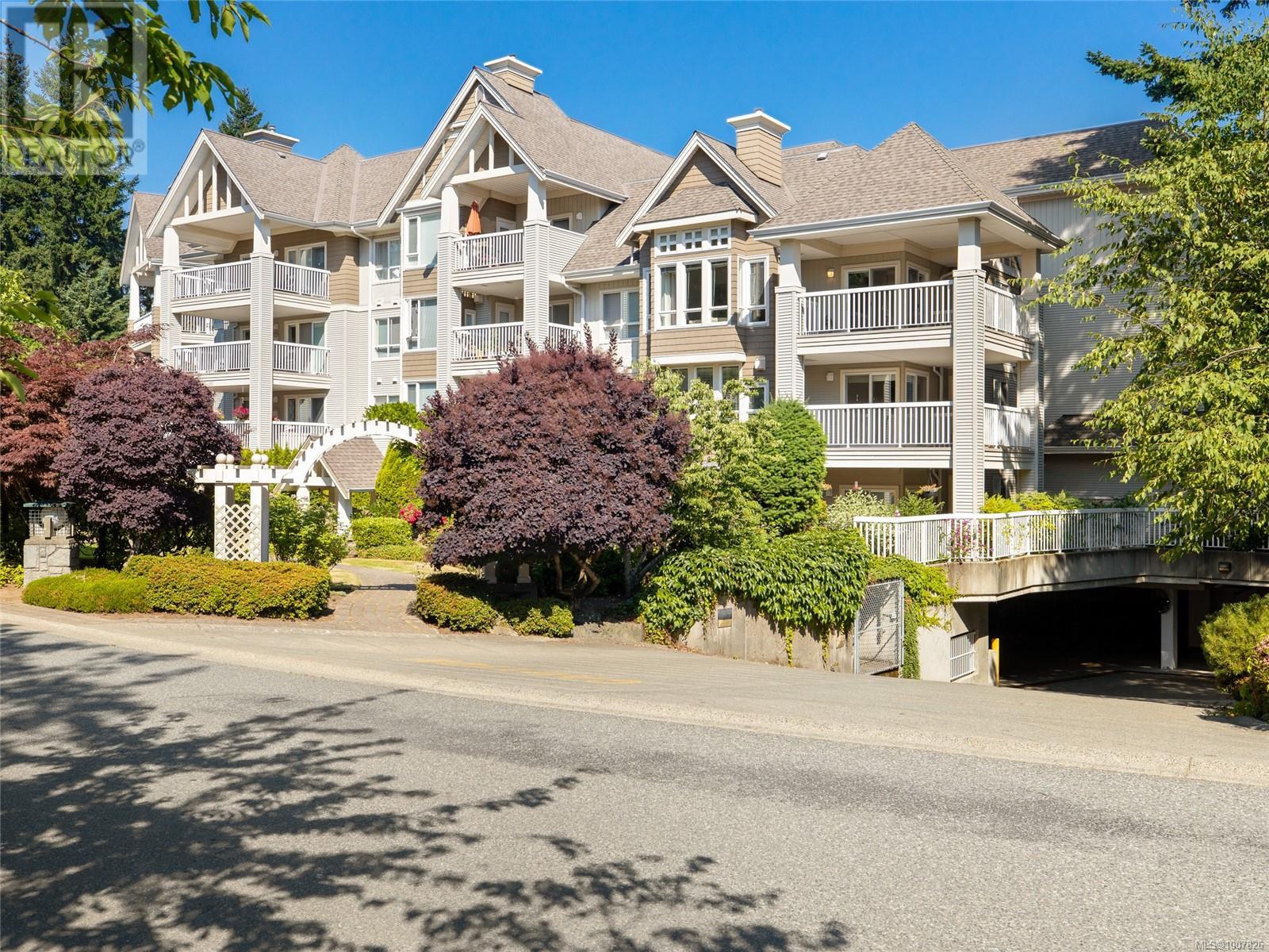 Photo 2 of 209 5685 Edgewater Lane, Nanaimo BC