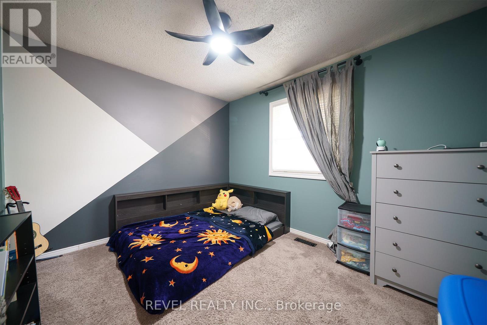 Photo 15 of 323 Brantwood Park Road, Brantford ON